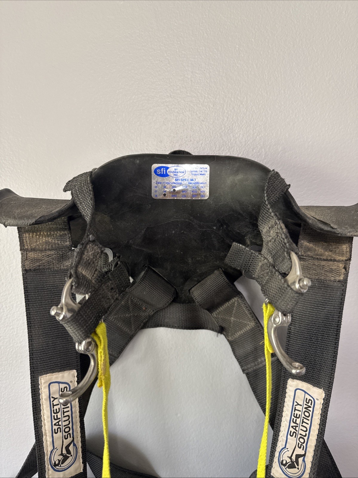 Hutchens Racing Hybrid Pro Head Restraint M Medium Quick Release Tether SFI 38.1