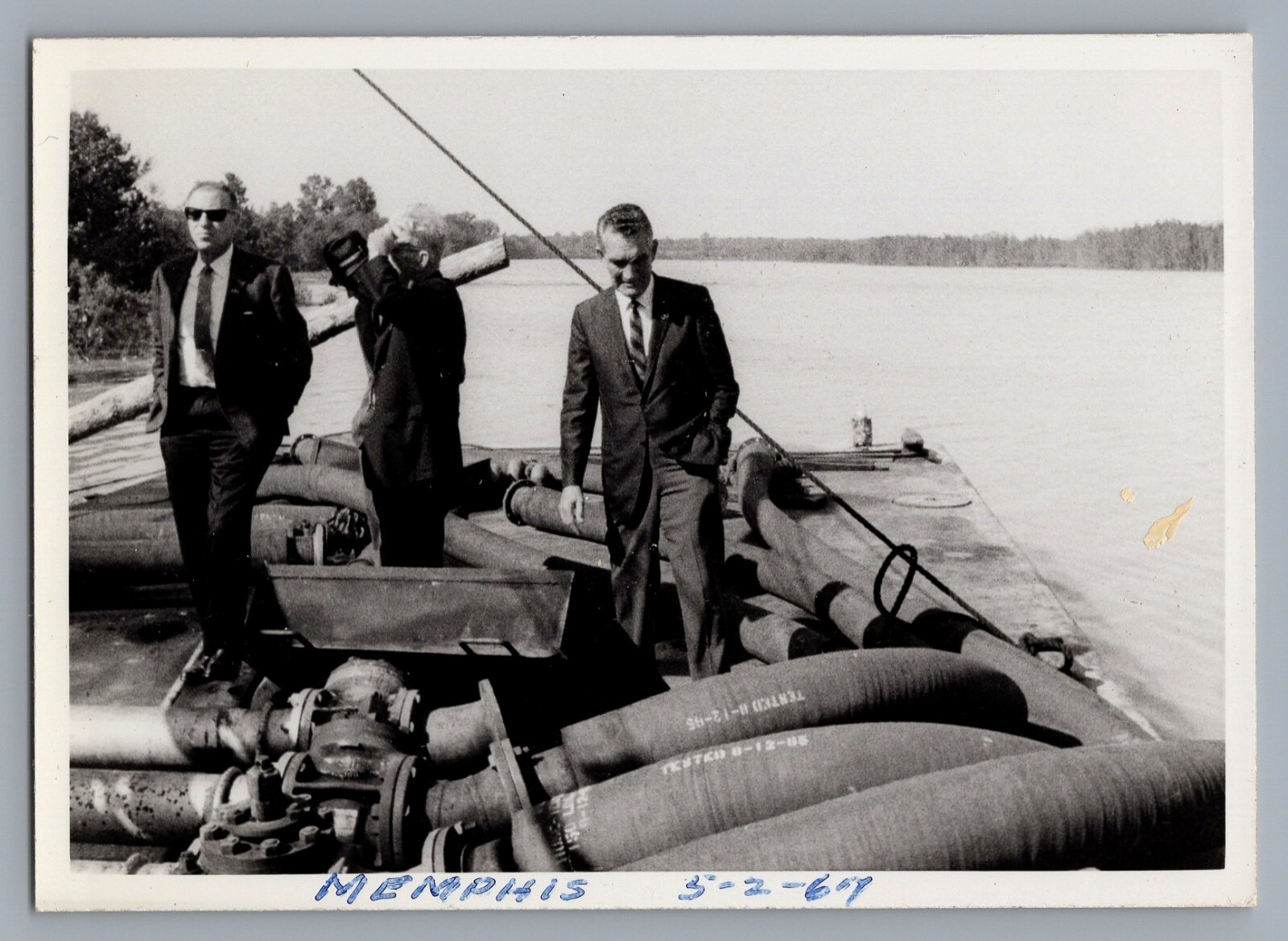 1967 Gulf Oil & Gas Vintage 4.25 x 3" Photo Pipeline Memphis, Tennessee  9376