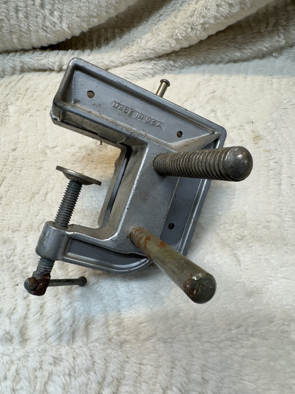 Vintage Stanley 702 Clamp-On Woodworking Vise – Aluminum Corner Mount