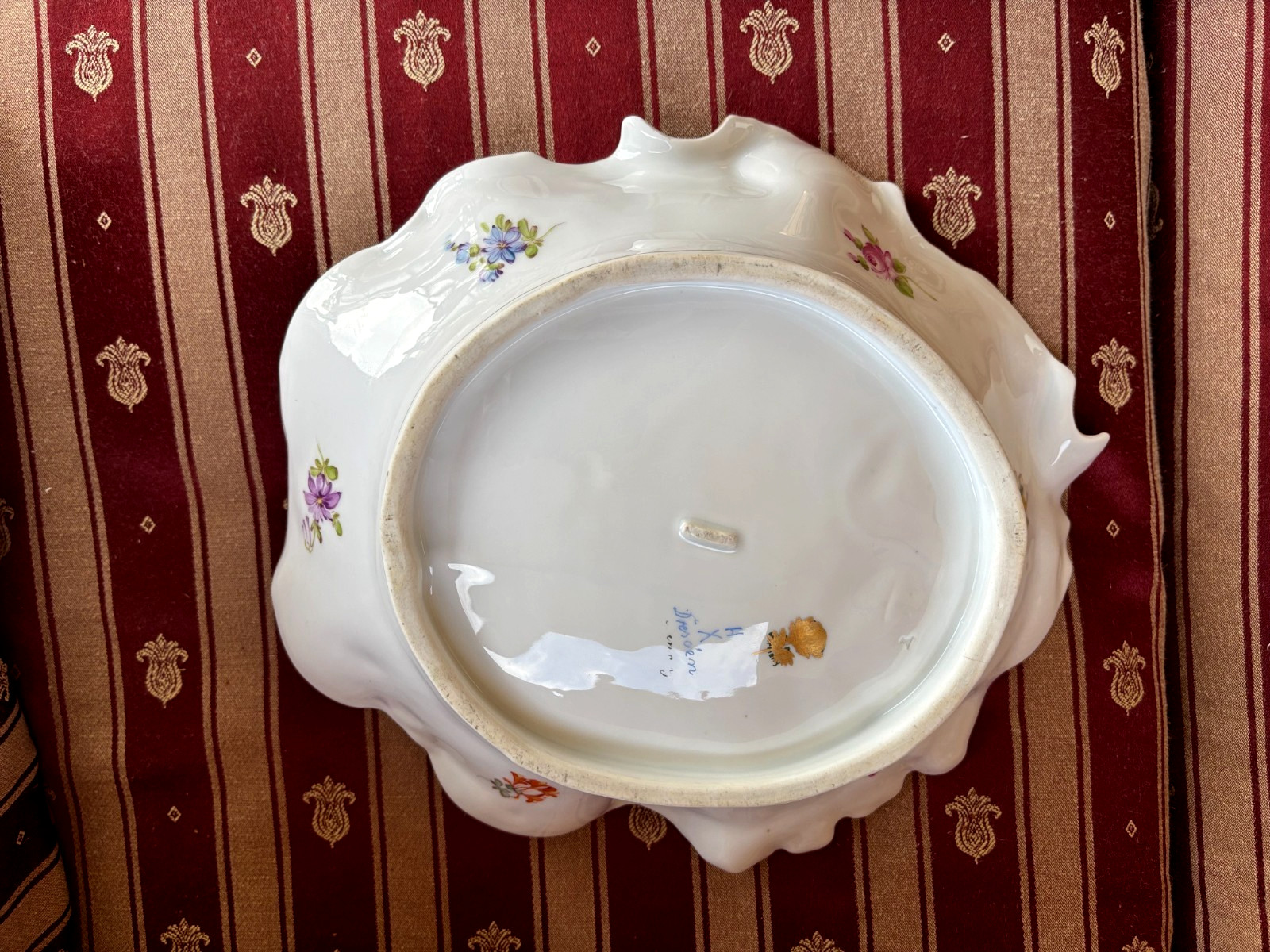 Antique Porcelain Ousters Bowl