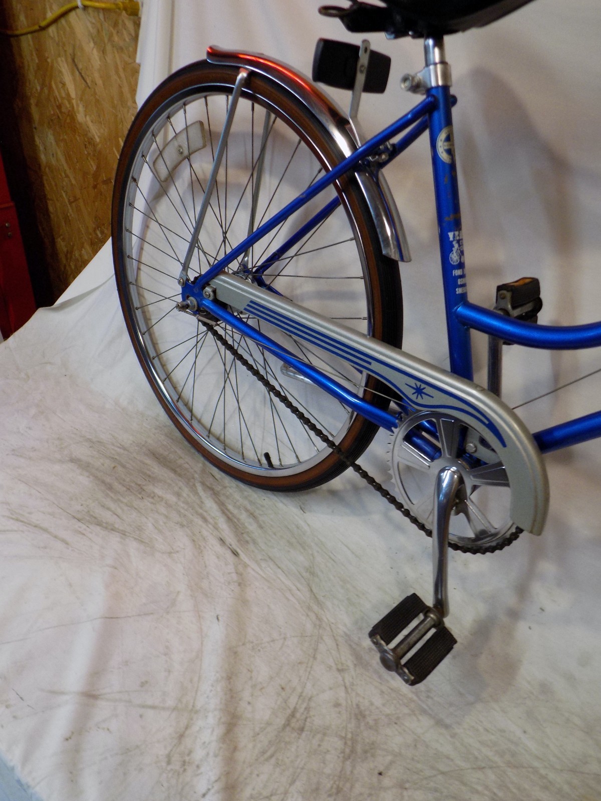 1980 SCHWINN COLLEGIATE LADIES 3-SPEED ROAD CRUISER BIKE BREEZE HOLLYWOOD RACER