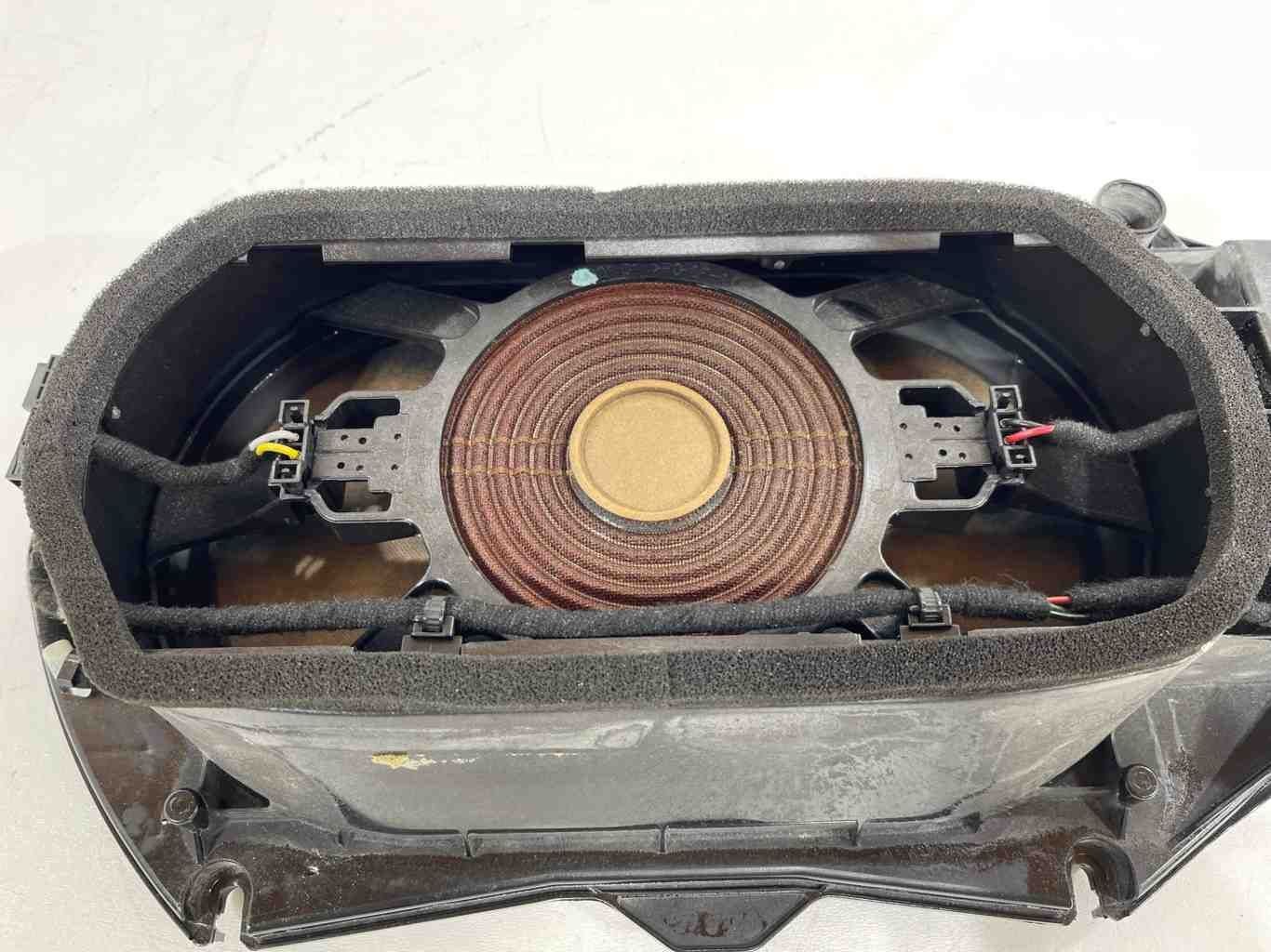 2010 - 2016 MERCEDES E350 Logic7 Rear Subwoofer Audio Speaker 2128203502 OEM