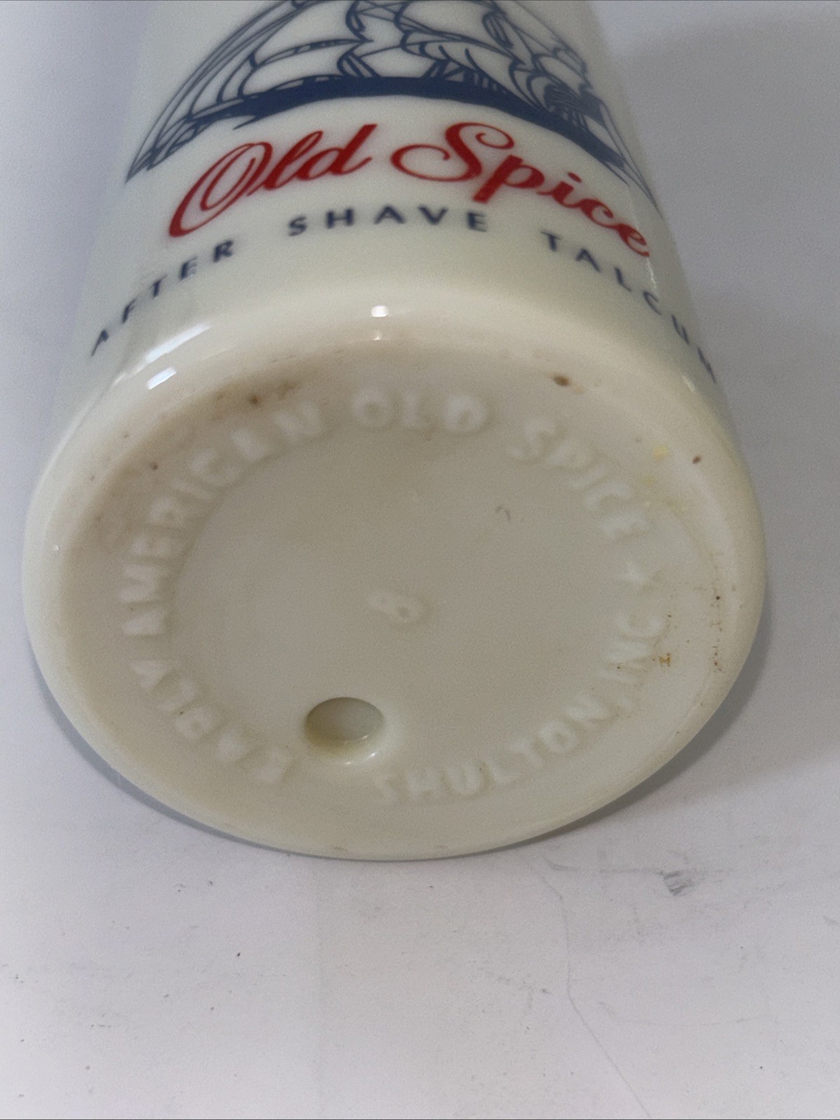 Vintage OLD SPICE Shulton After Shave Talcum Powder 3 OZ Milk Glass Bottle Full