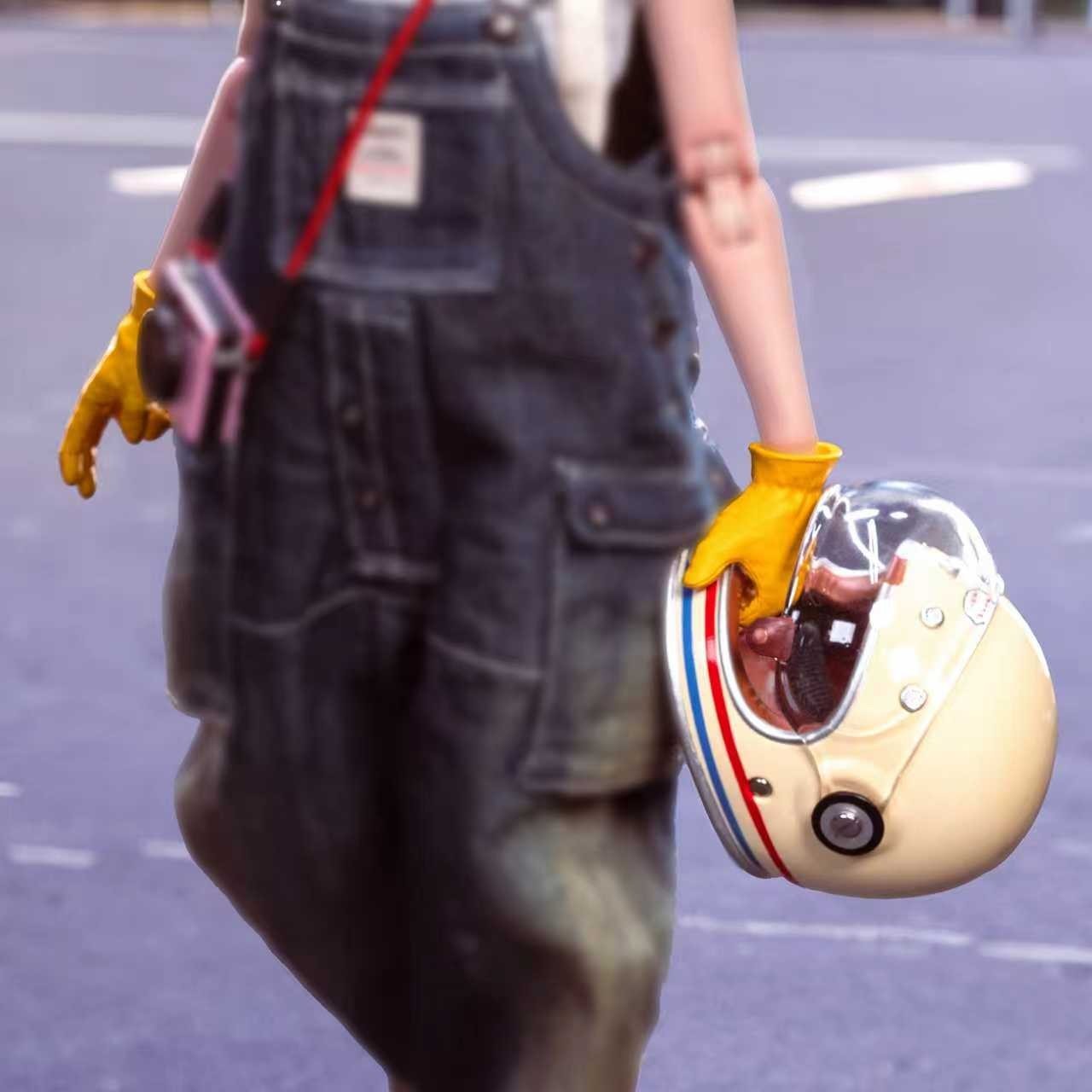 trickyman12 1/6 scale accessories Motorcycle helmet+Rider gloves