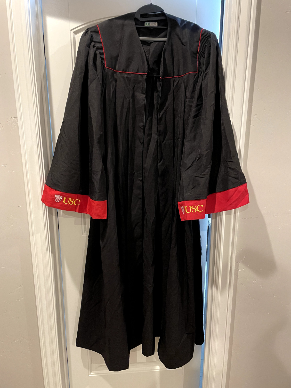 USC Bachelors Graduation Gown Herff Jones Black - Multiple Sizes