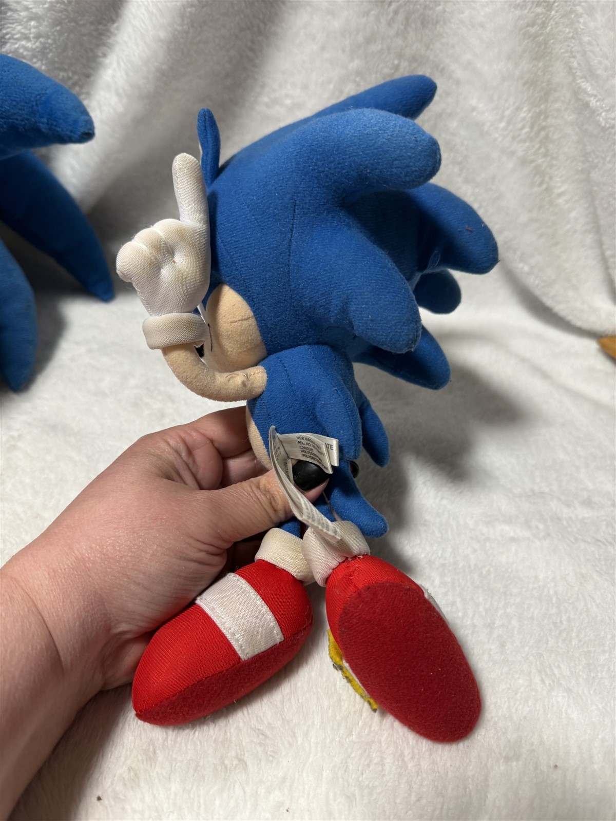 LOT OF 2 SONIC THE HEDGEHOG PLUSH STUFFED TOYS "COULD USE CLEANING"
