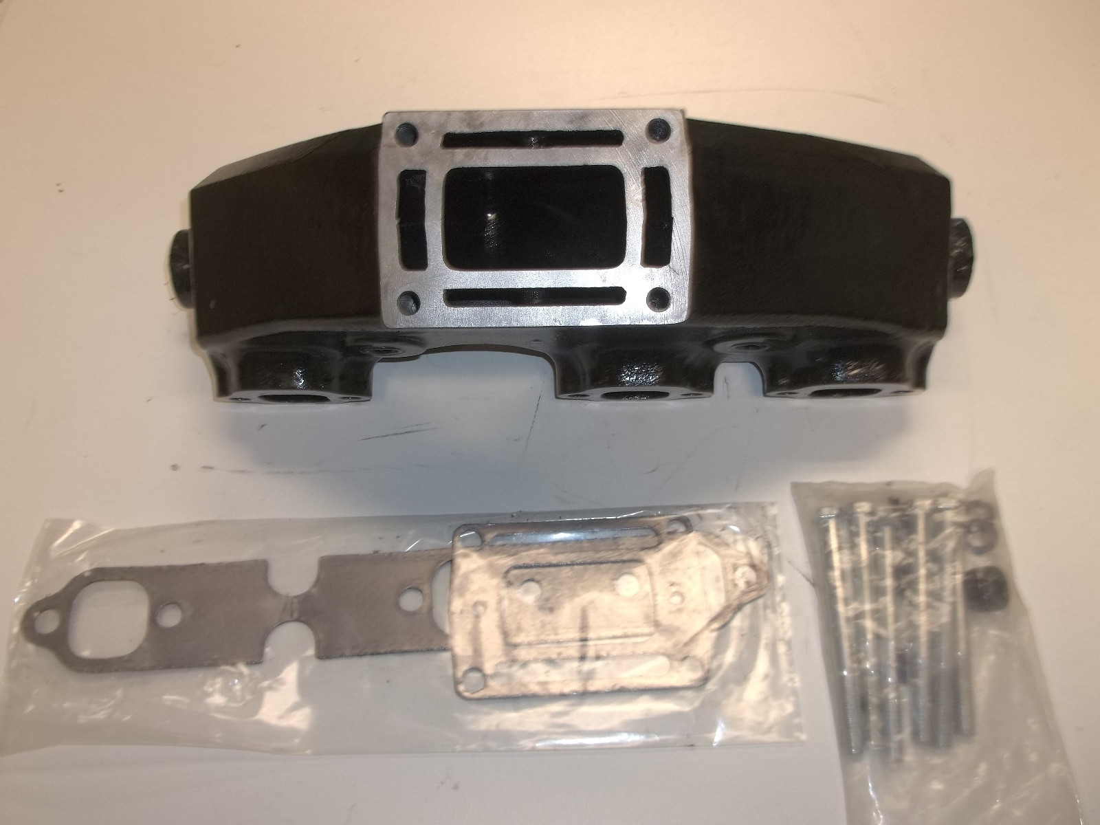 Volvo Penta Exhaust Manifold 4.3L V6 3857656 3852338 3852338-7 3857678 18-1848