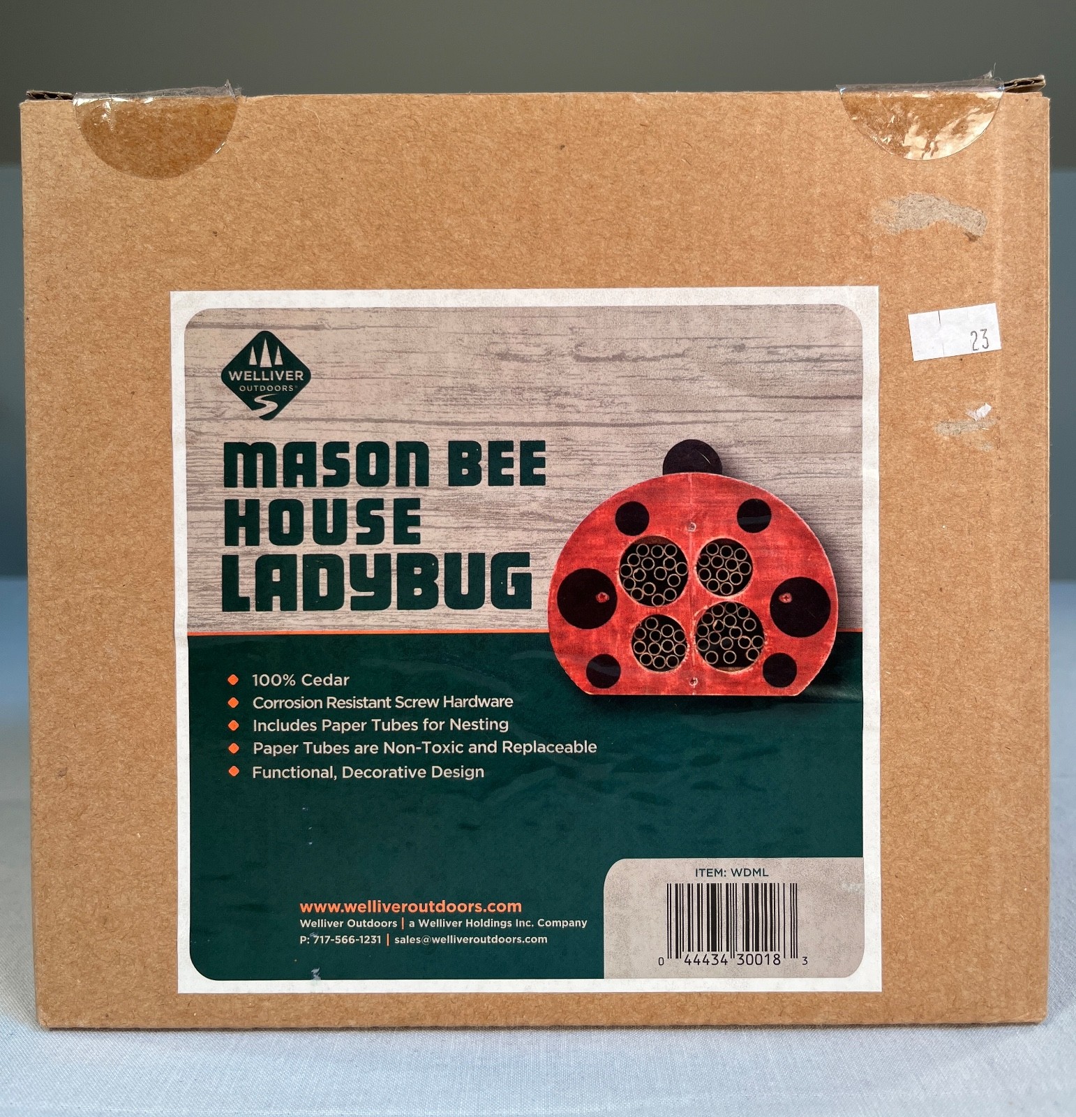 New Open Box Welliver Mason Bee House Ladybug Design, Cedar, Paper Tubes