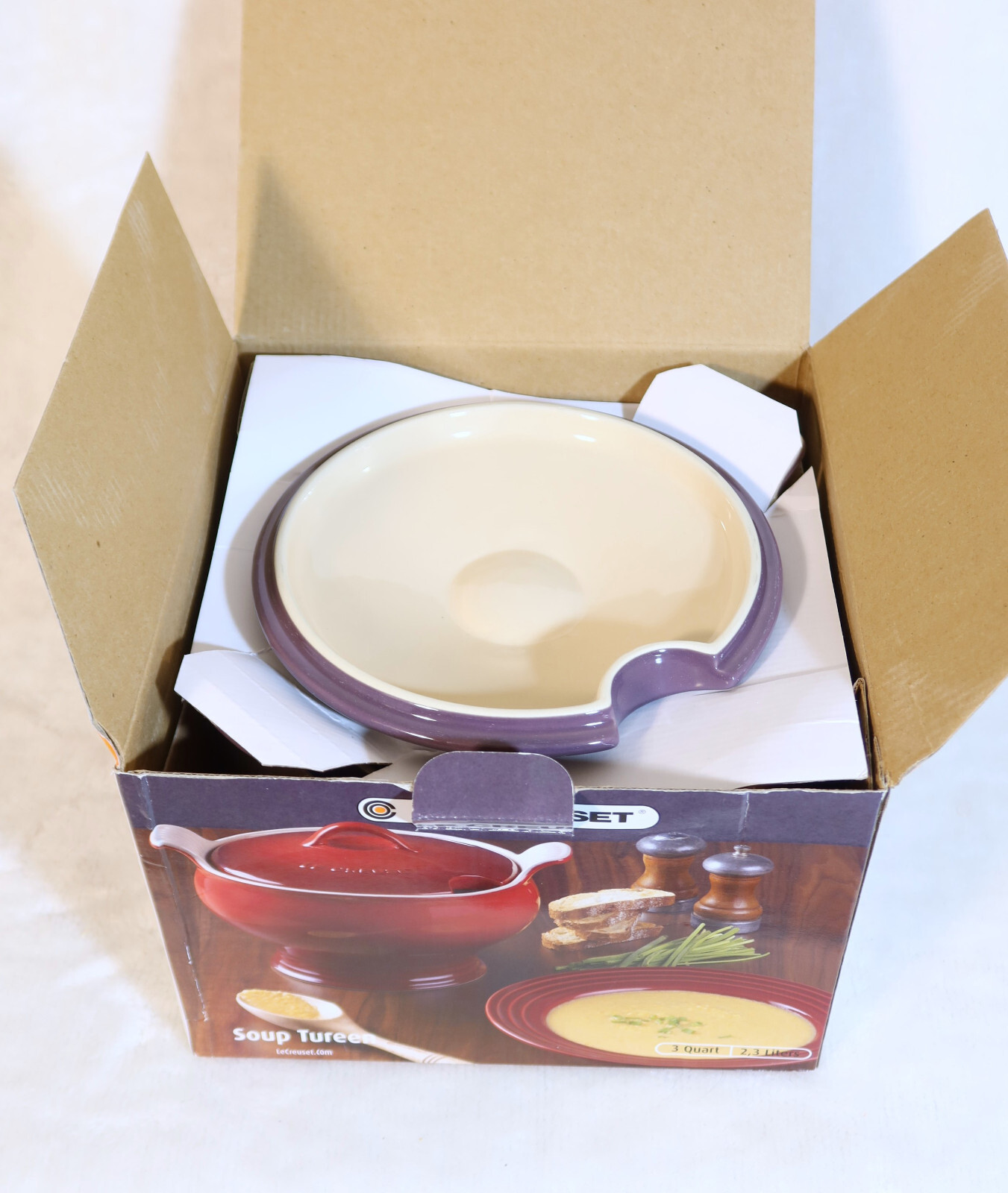 Le Creuset Soupiere Soup Tureen 3 Qt/2.3L Cassis Purple RARE NIB