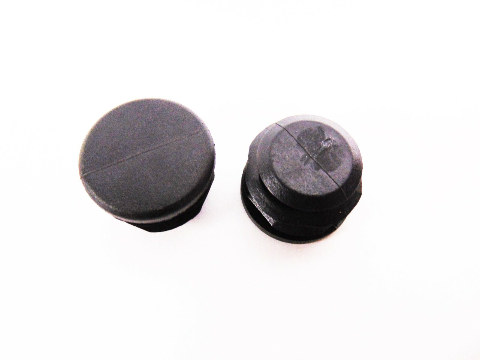 OEM Arctic Cat Snowmobile Spindle Caps 1 Set of 2) 0623-831 READ LISTING