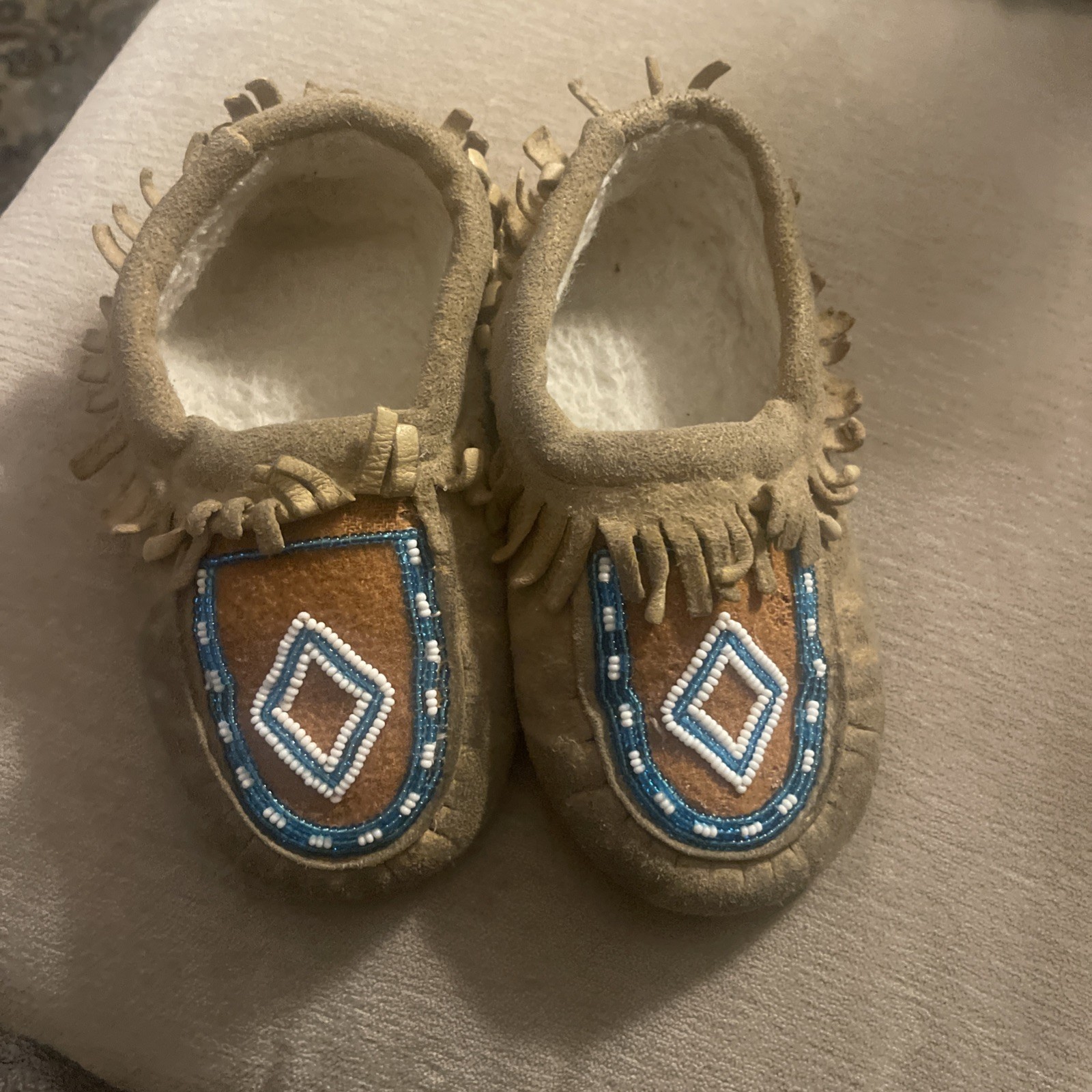 Vintage Native American Indian Child Leather Moccasins Glass Bead Work Used Worn