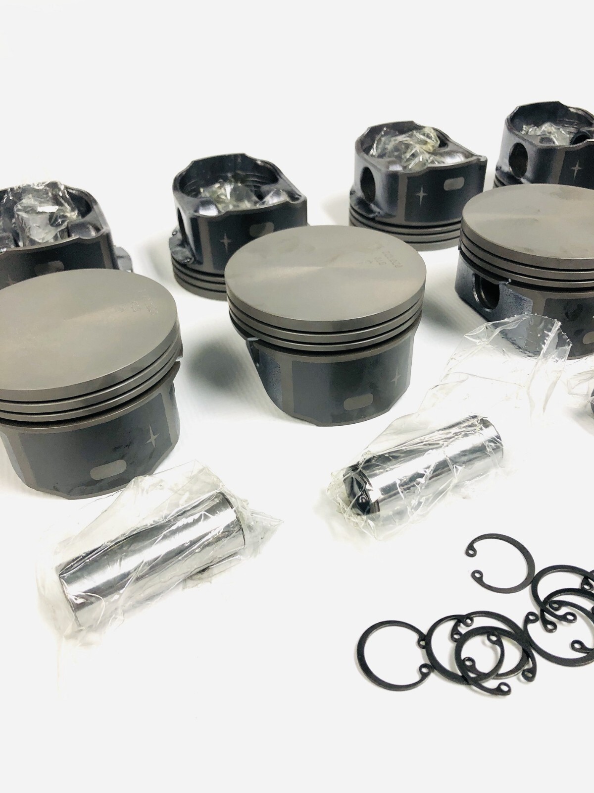 Flat Top Pistons & Rings Kit 1999-2008 GM LS 4.8L & 5.3L GEN III & IV Engines
