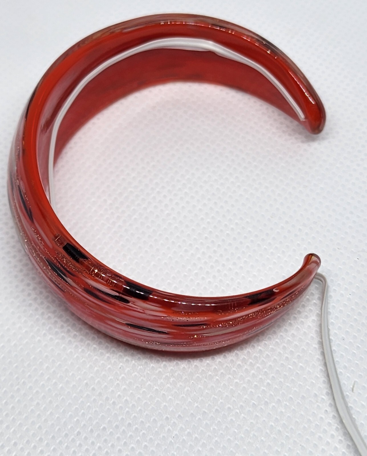 Red Black Beige Glass Cuff Bracelet with Gold Glitter Pre-Owned