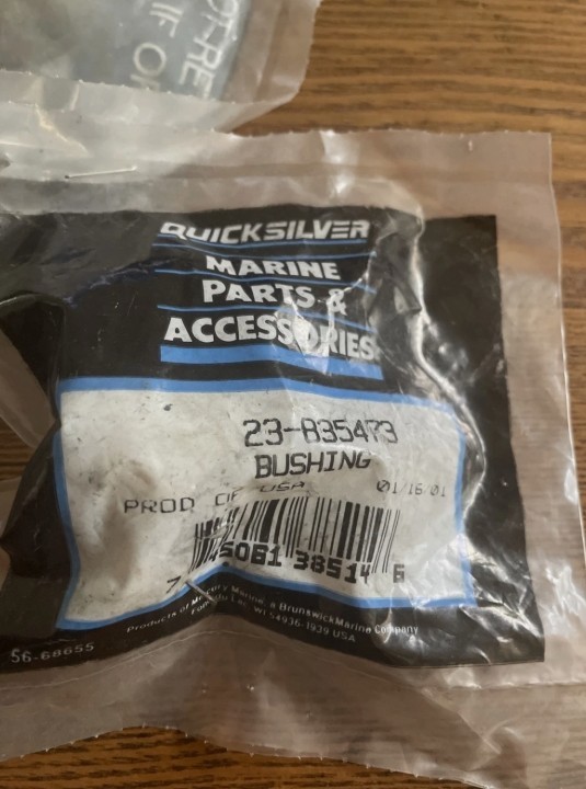 *NEW OEM* 0820 Mercury Quicksilver Bushing 23-835473