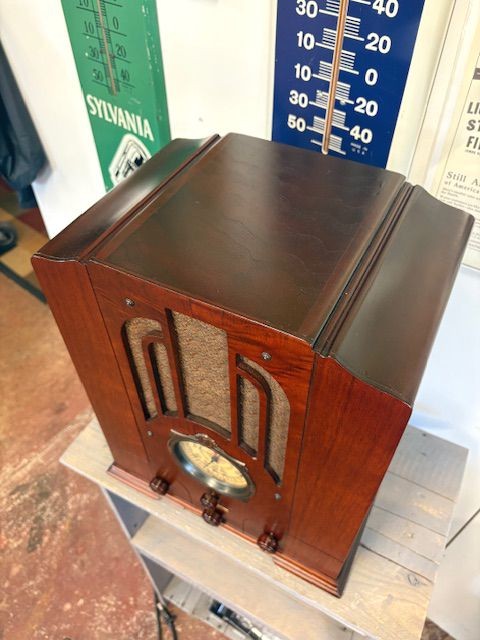 Kadette 53 Tombstone Radio