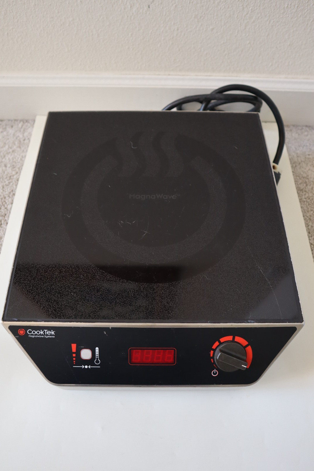Cooktek MC2500 induction cooktop 208-240V