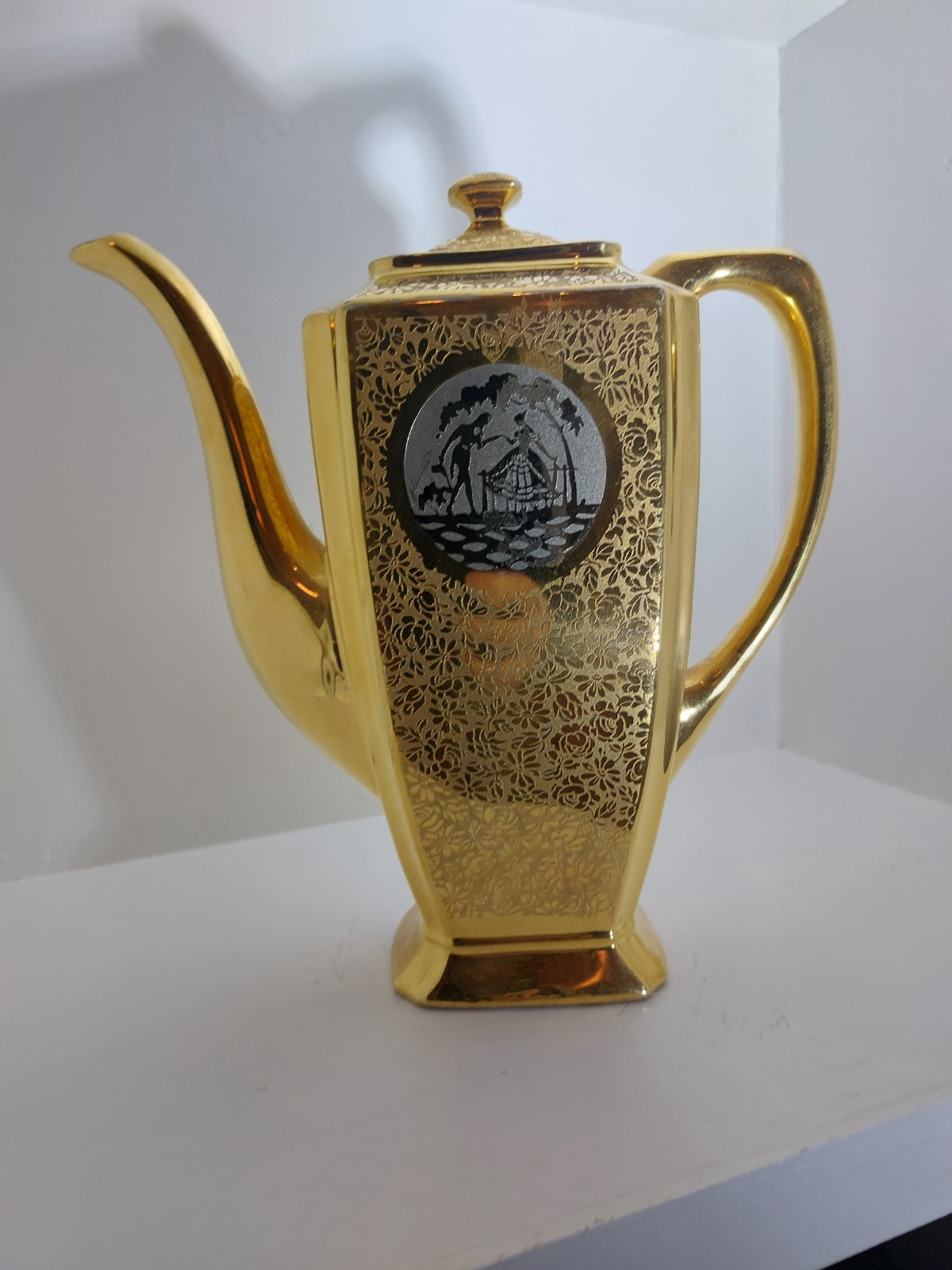 1920s Coffee Pot 24 Carat Gold & Platinum Arzberg Bavarla Germany