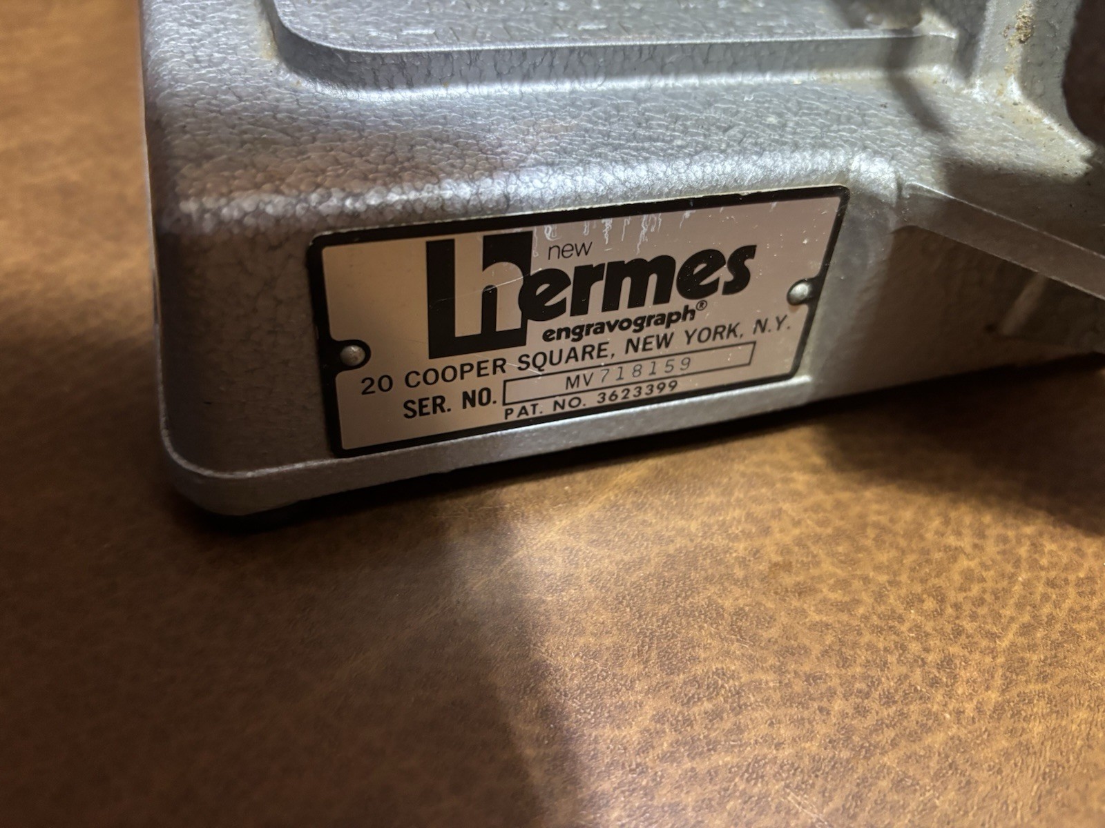 New Hermes MV718159 Engraving Machine has running motor