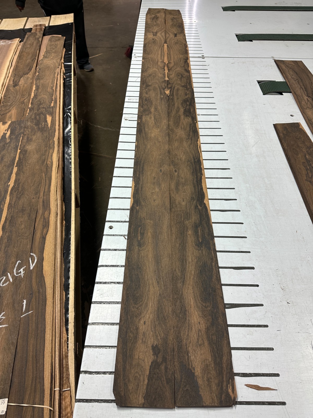 Ziricote Raw Wood Veneer 2 sheets 96'' x 4'' 321G