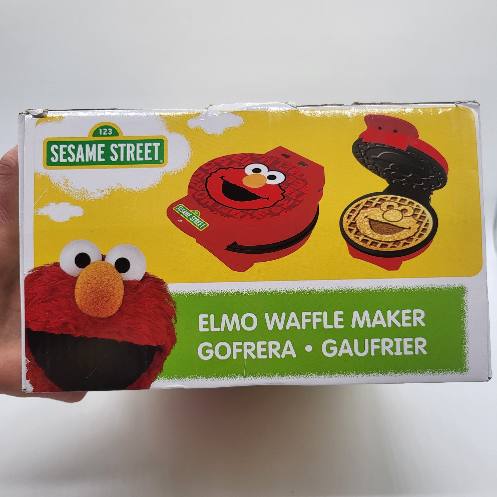 Sesame Street Elmo Waffle Maker Easy Cleanup Cook Light Indicator Stylish Design