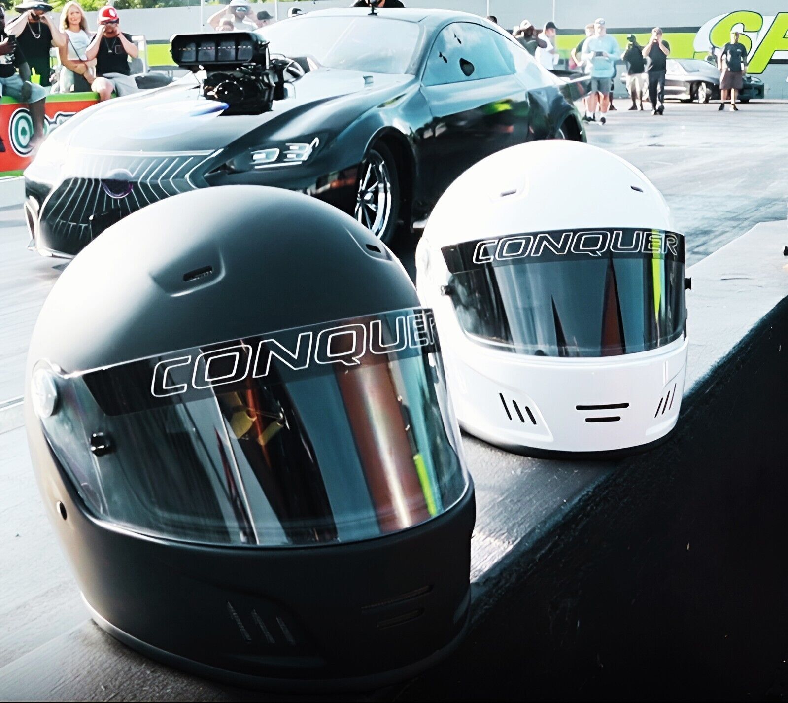 Conquer Snell SA2020 Full Face Auto Racing Helmet (Customer Return)