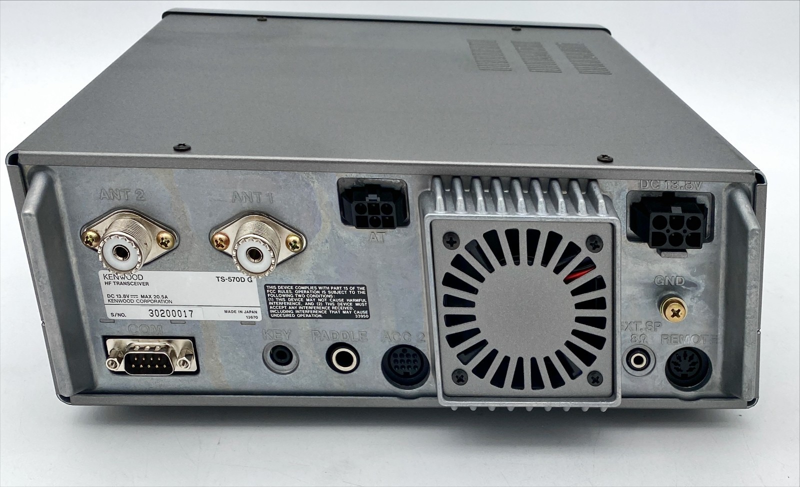 Kenwood TS-570D HF Amateur Radio Transceiver, No Power, 12v DC Cord & Mic MINT