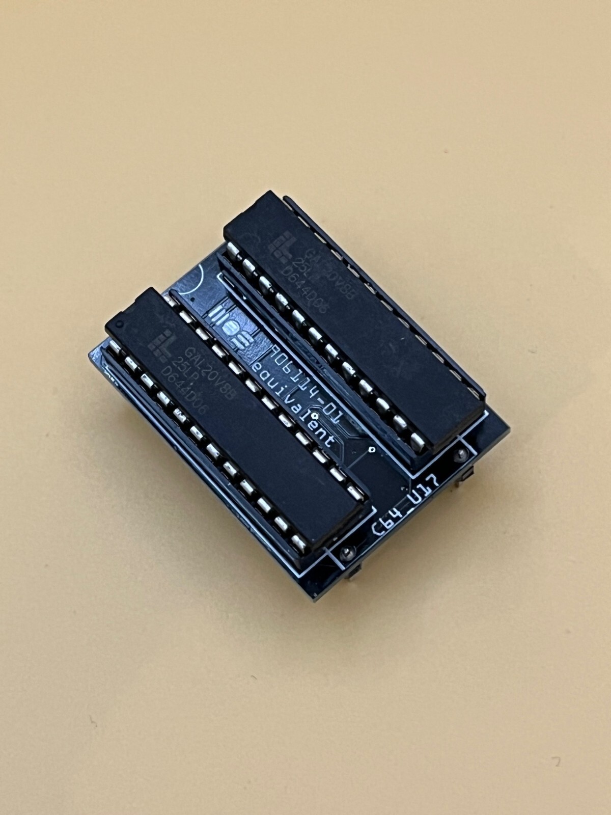 Commodore PLA Replacement MOS 906114-01 / PLS100 for C64, SX 64 High Quality USA