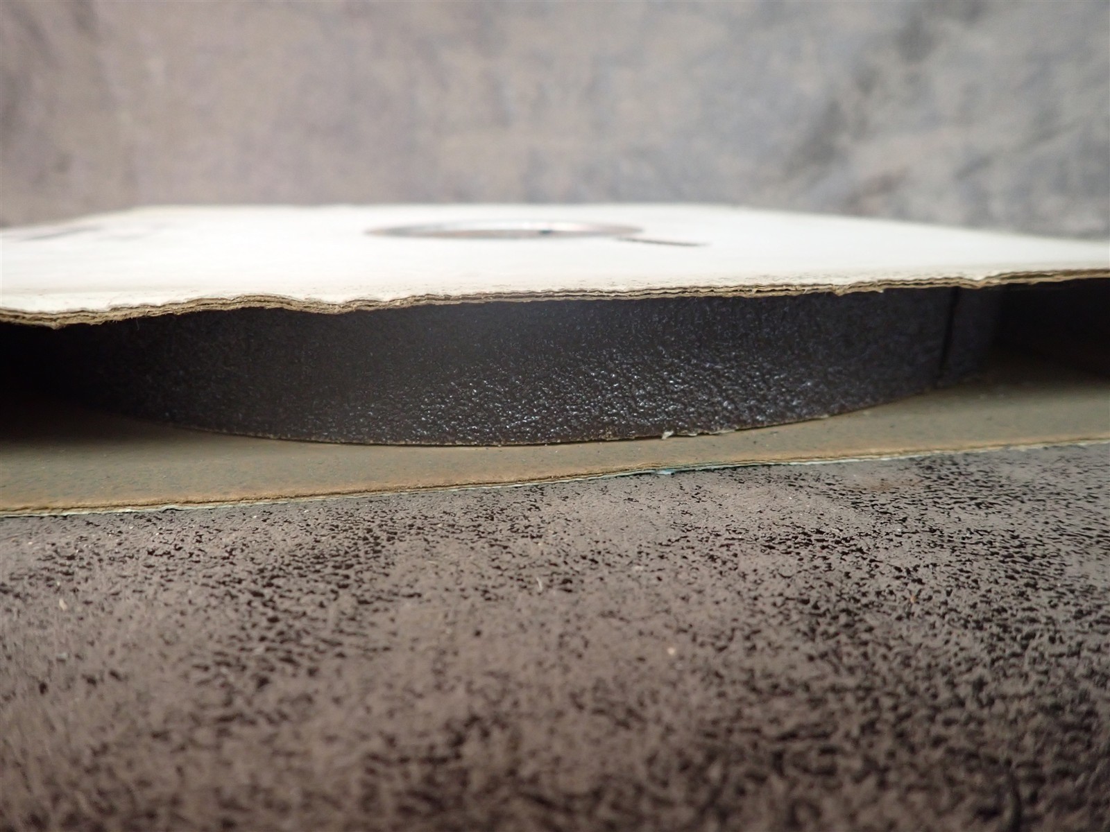 PFERD 47100 Light Duty AO 1" x 50 Yard 40 Grit Abrasive Shop Roll (I17)