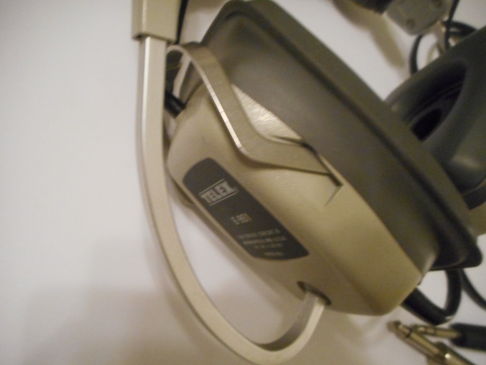 Telex Aviation Head Set. Model E-951 ( 63950-001). VG Working Condition.