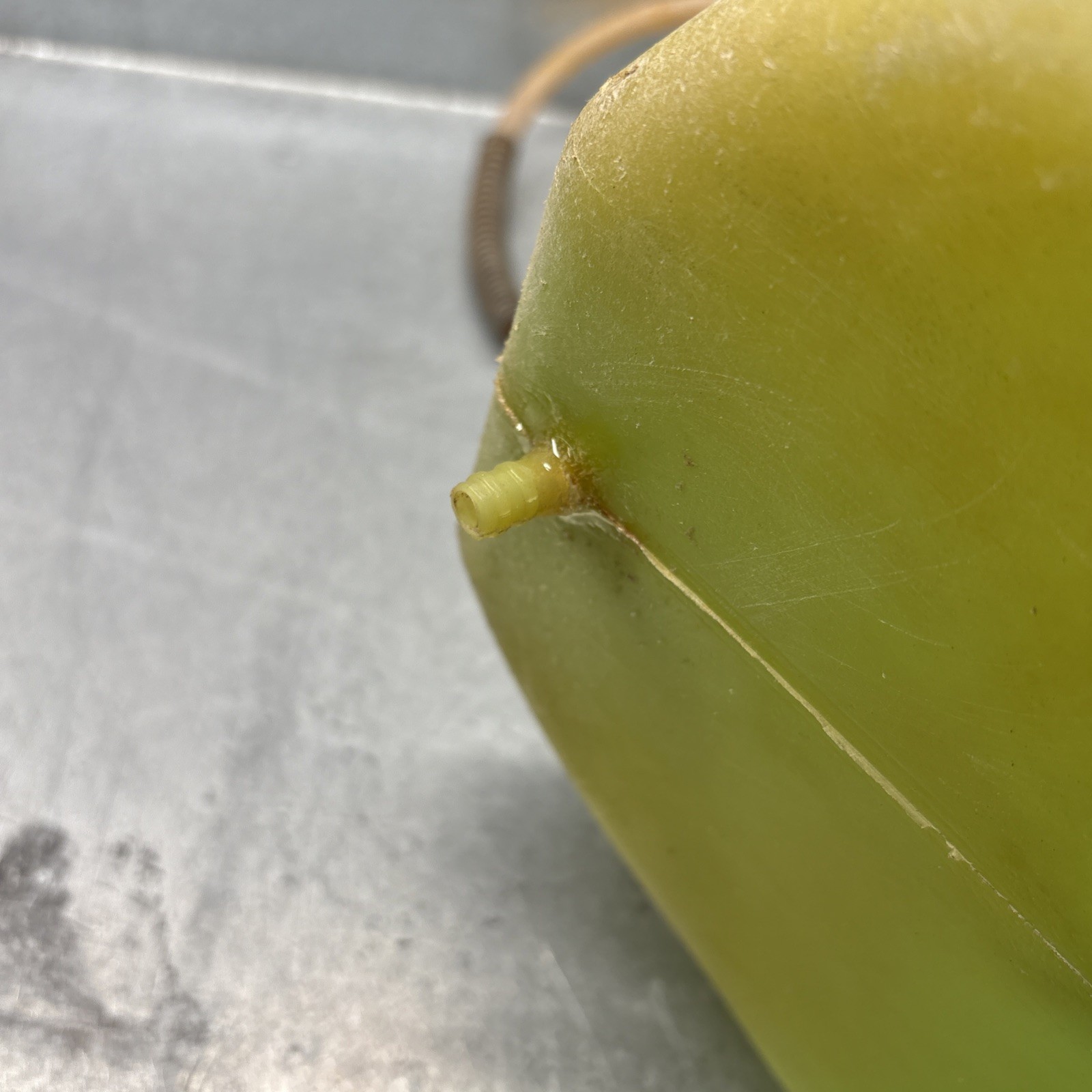 Kawasaki OEM 1981 1982 1983 KLT200 KLT 200 Gas Fuel Tank 51001-4003