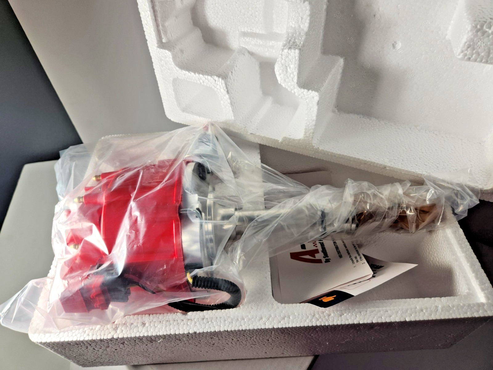 SBF Small Block Ford 260, 289, 302 Windsor V8 HEI Distributor and 65K Coil