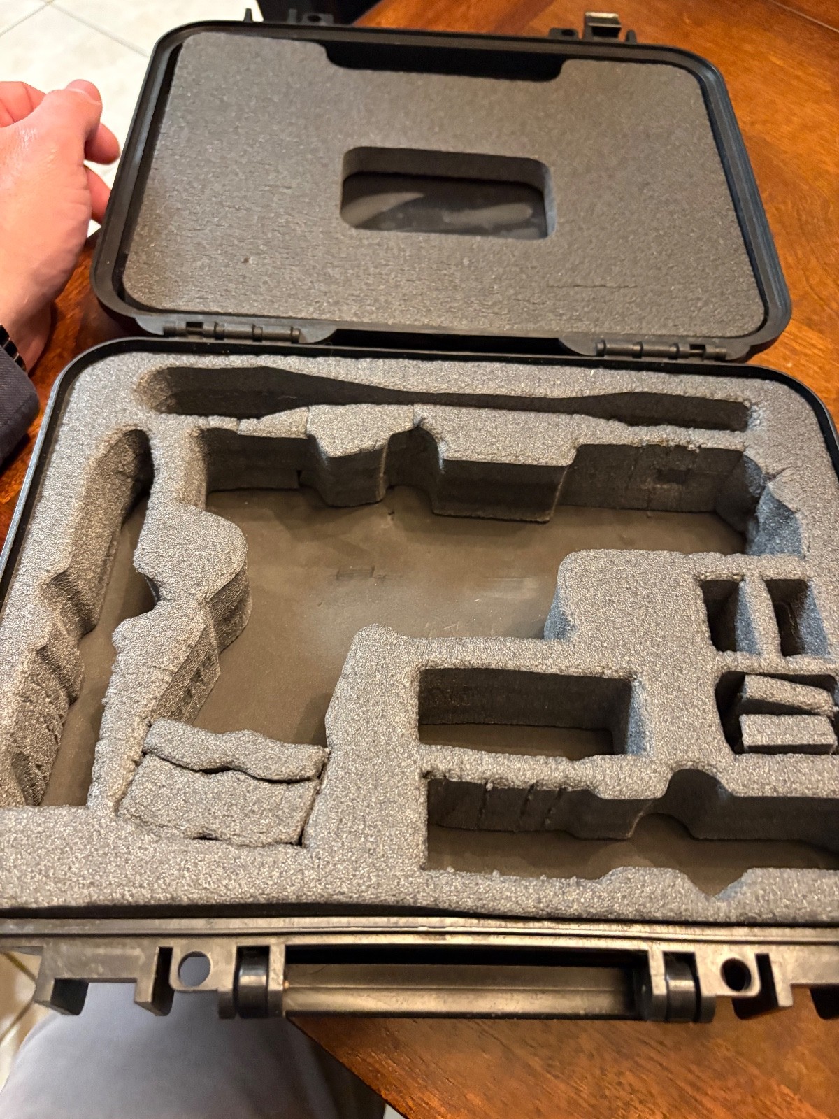 Springfield XDM Series Black Pistol & 2 Magazine OEM Hard Lockable Gun Case