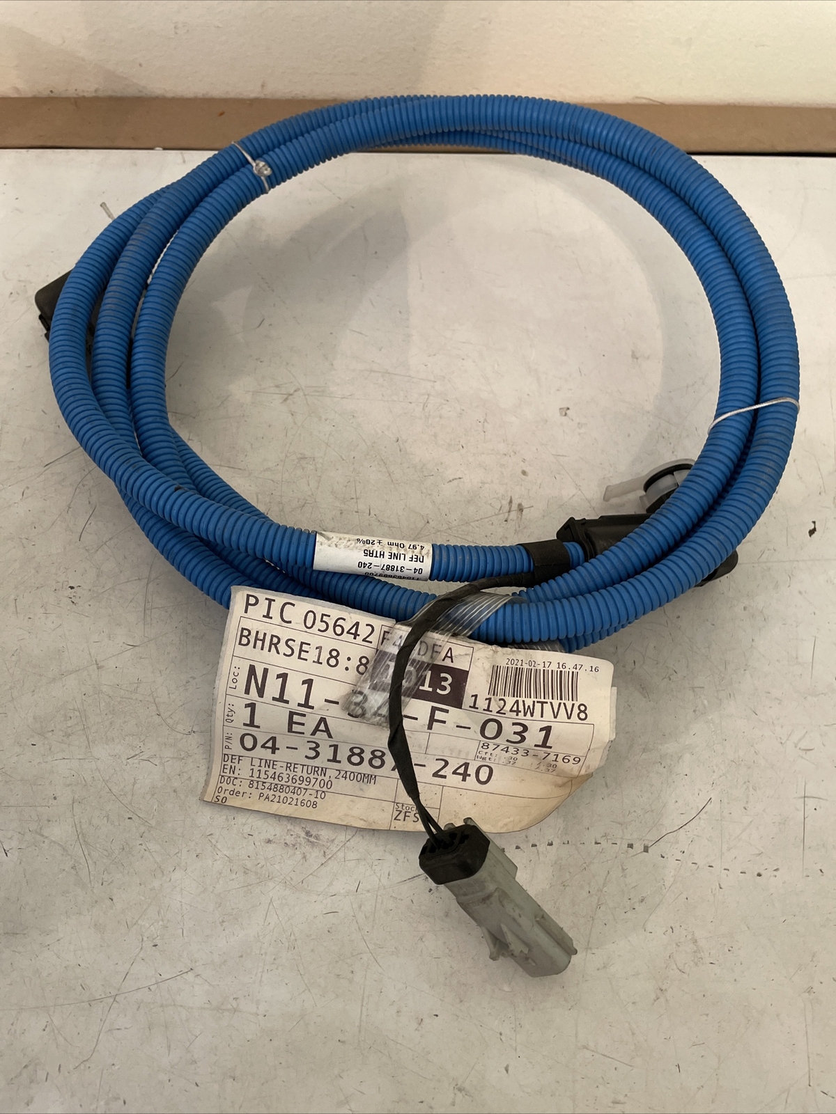 GENUINE FREIGHTLINER DEF RETURN FLUID LINE 2400MM  04-31887-240 NEW OEM