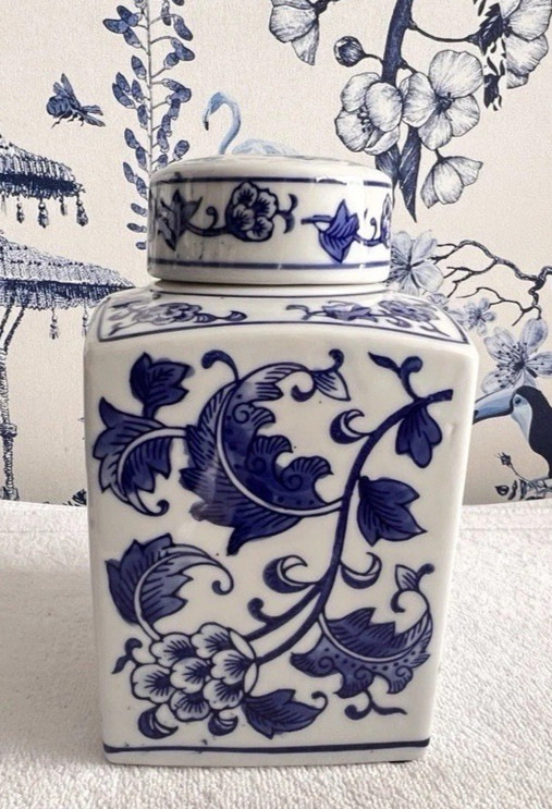 Chinoiserie Square Ginger Jar Small Blue White Floral Ceramic Lidded 4.5 x 4 x 7