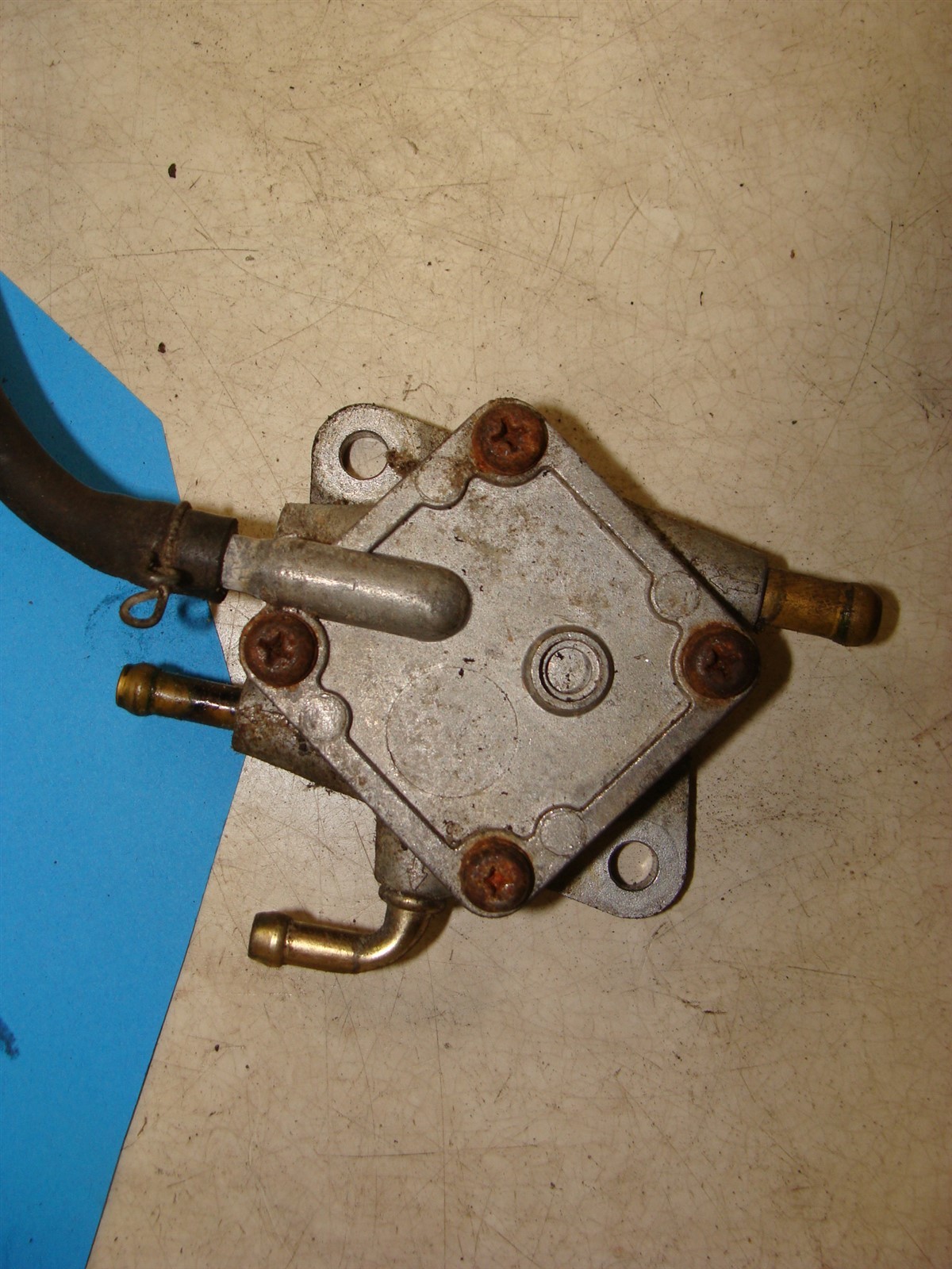 1992 YAMAHA PHAZER 2 II PZ480e oem Mikuni gas fuel pump snowmobile twin cyl