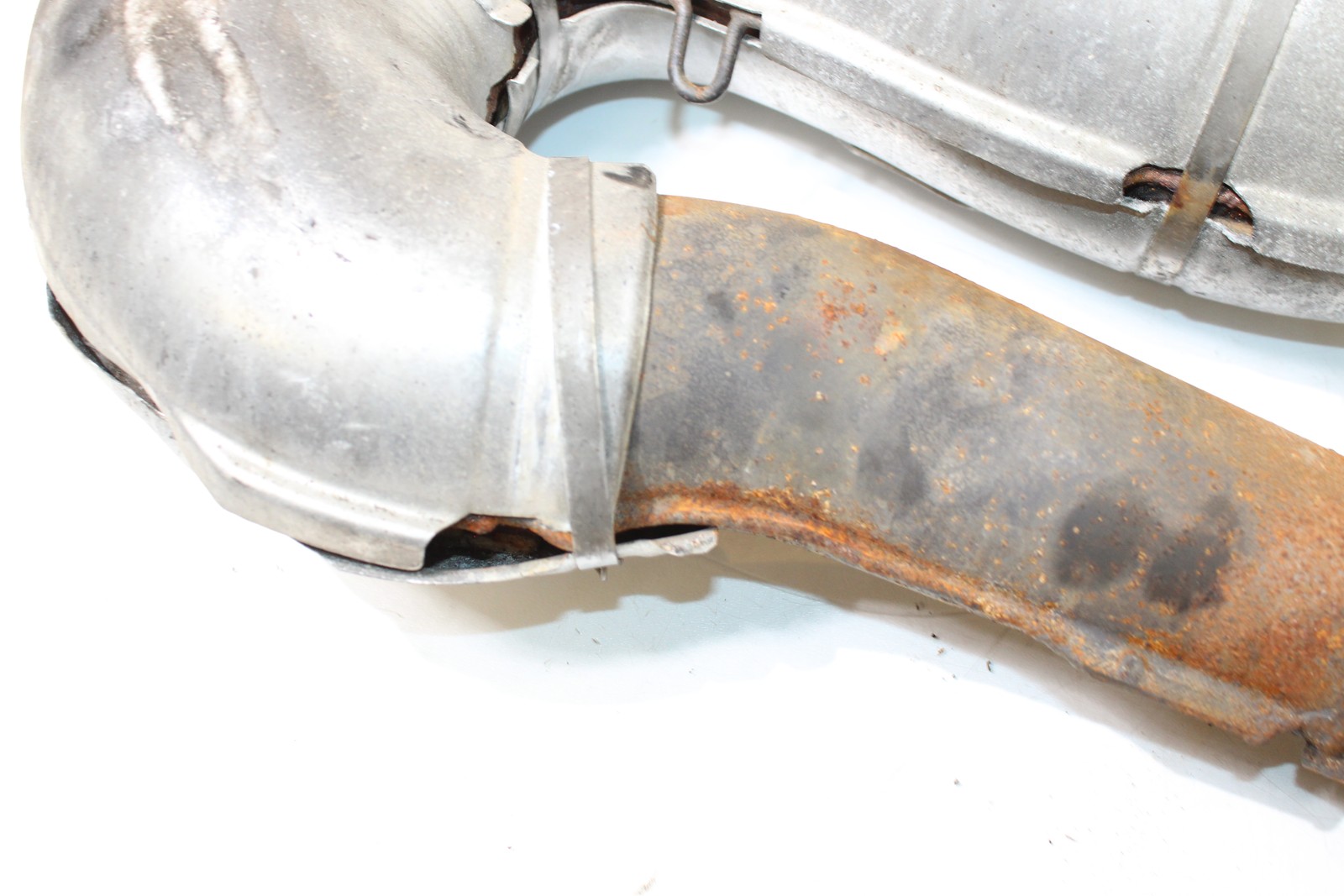 2011 Ski-doo Summit 600 Exhaust Expansion Chamber Pipe 514054559