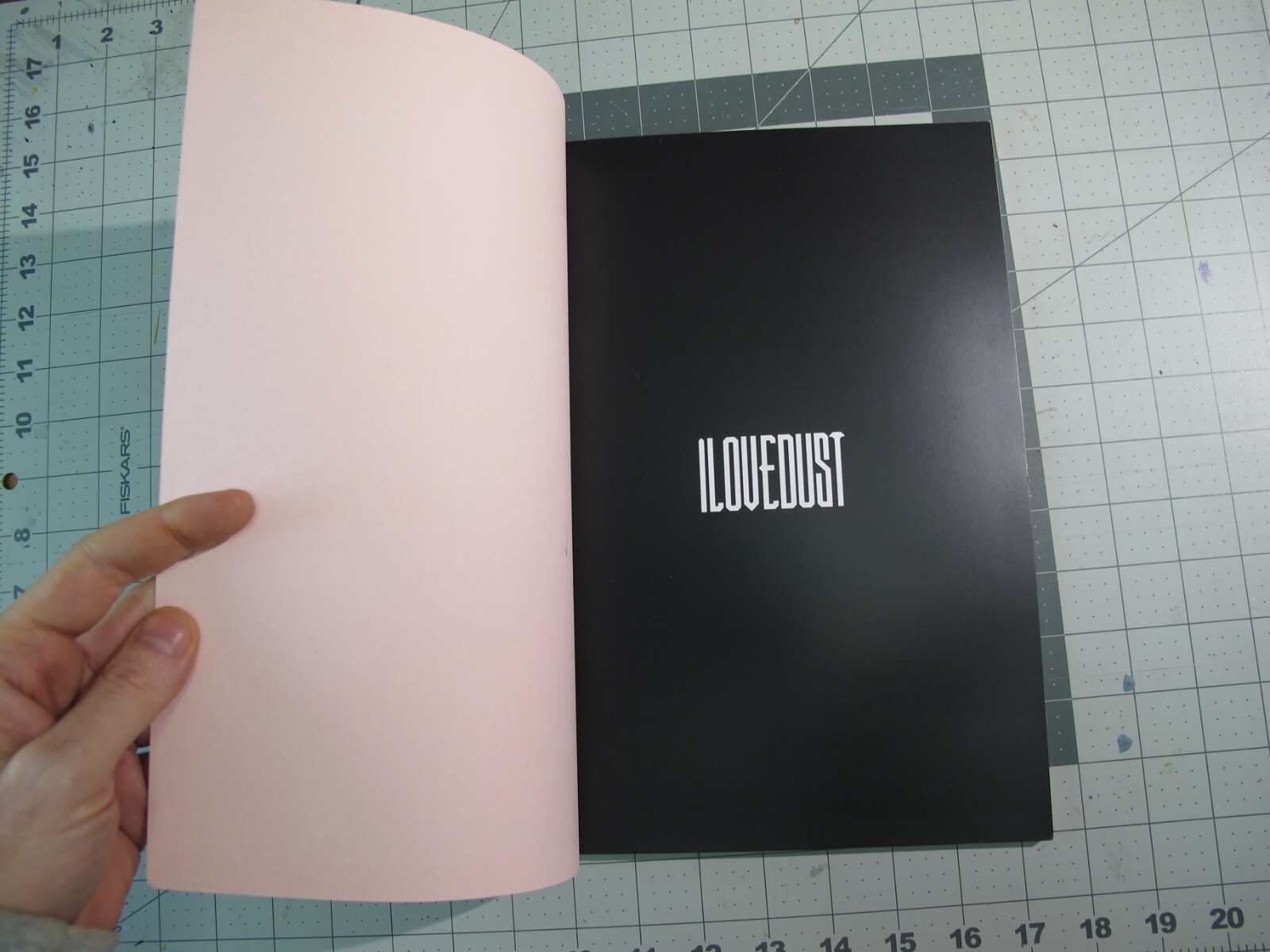 vtg 2010s Nike I LOVE DUST promotional design softcover Book