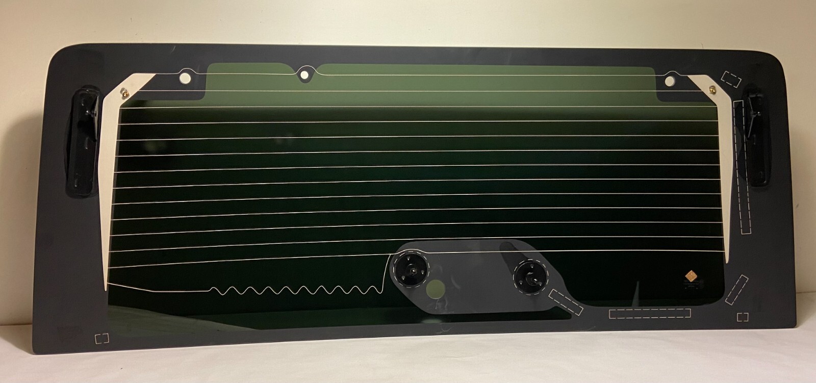 Fit: 2018-2024 Jeep Wrangler Rear Glass Window Heated /No Bottom Molding