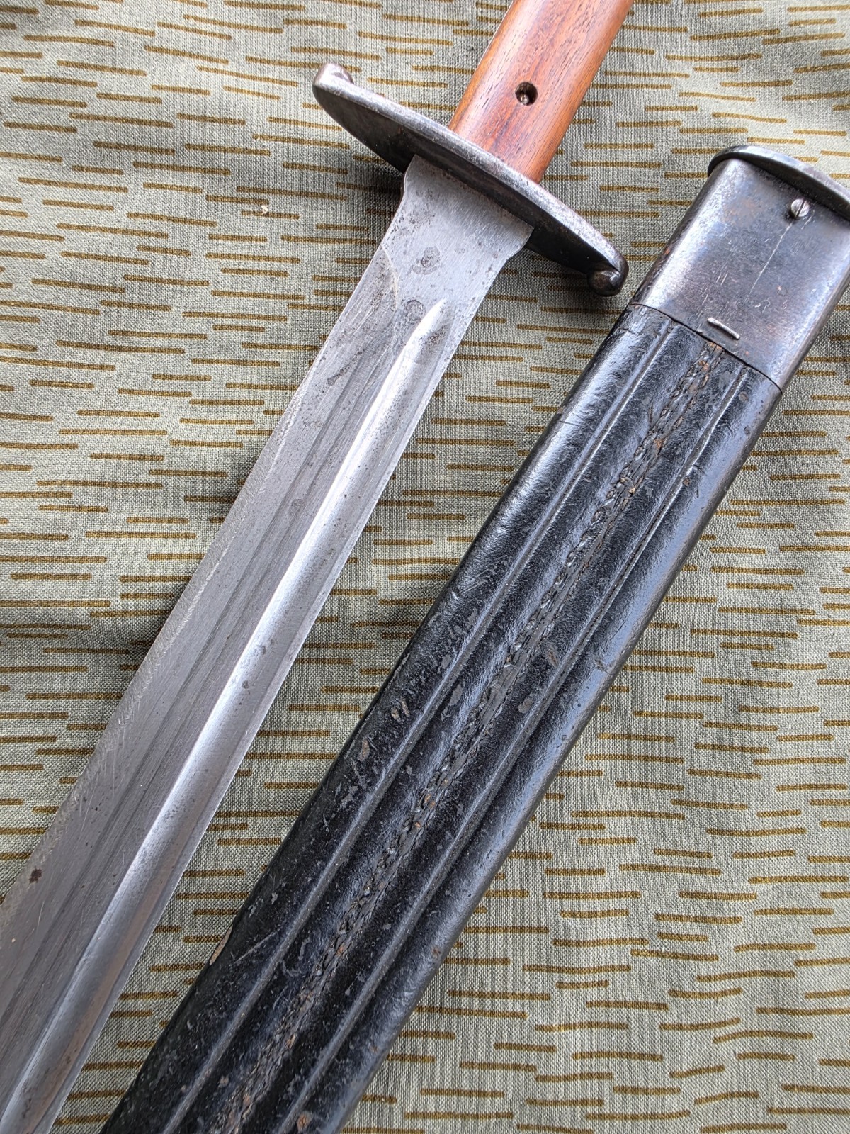 BRAZILIAN Model 1908 ARTILLERY SHORT SWORD & SCABBARD Brazil