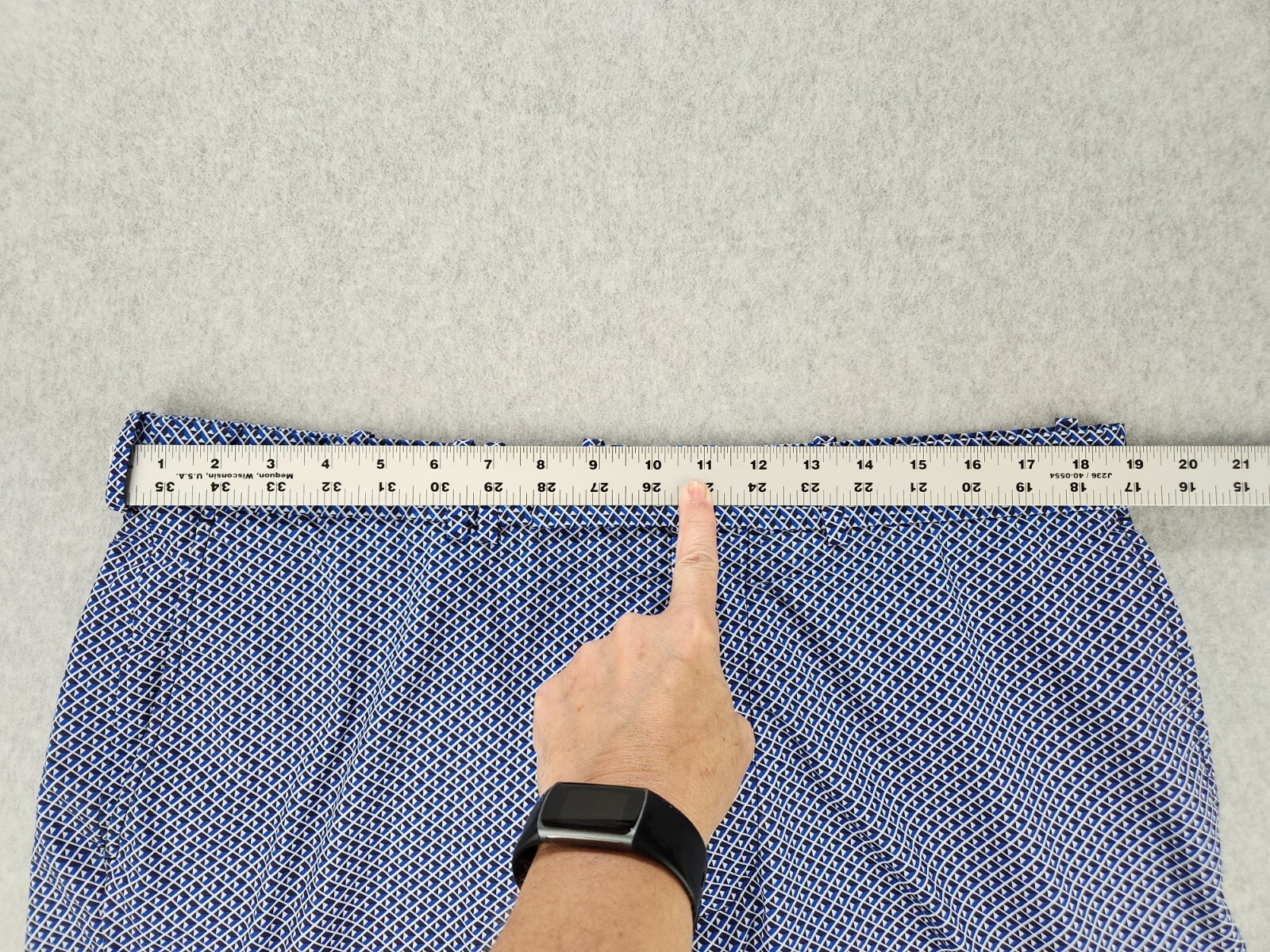 Soft! RLX Men’s Ralph Lauren Blue Black Golf Shorts 4 Pockets Large Size 36