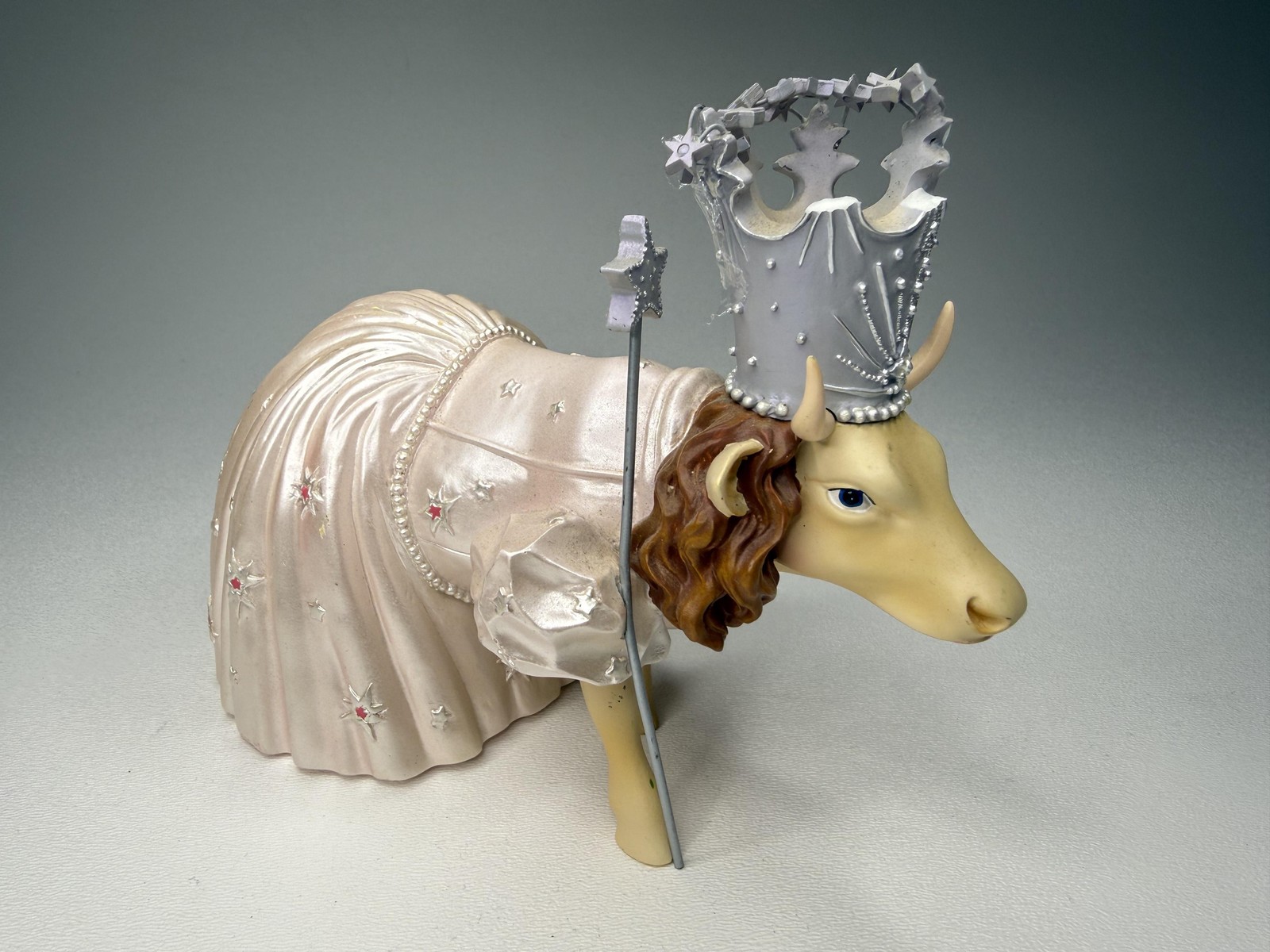 CowParade Glinda The Good Witch Cow Figurine 7723 2005 Wizard Of Oz Damaged READ