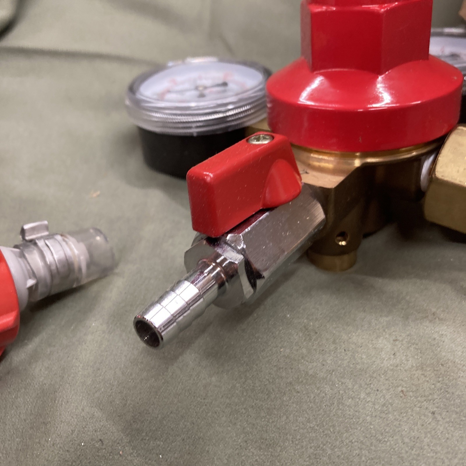 Micro Matic 842 CO2 Gas Regulator Primary Low Pressure 0-60 2 Gauge