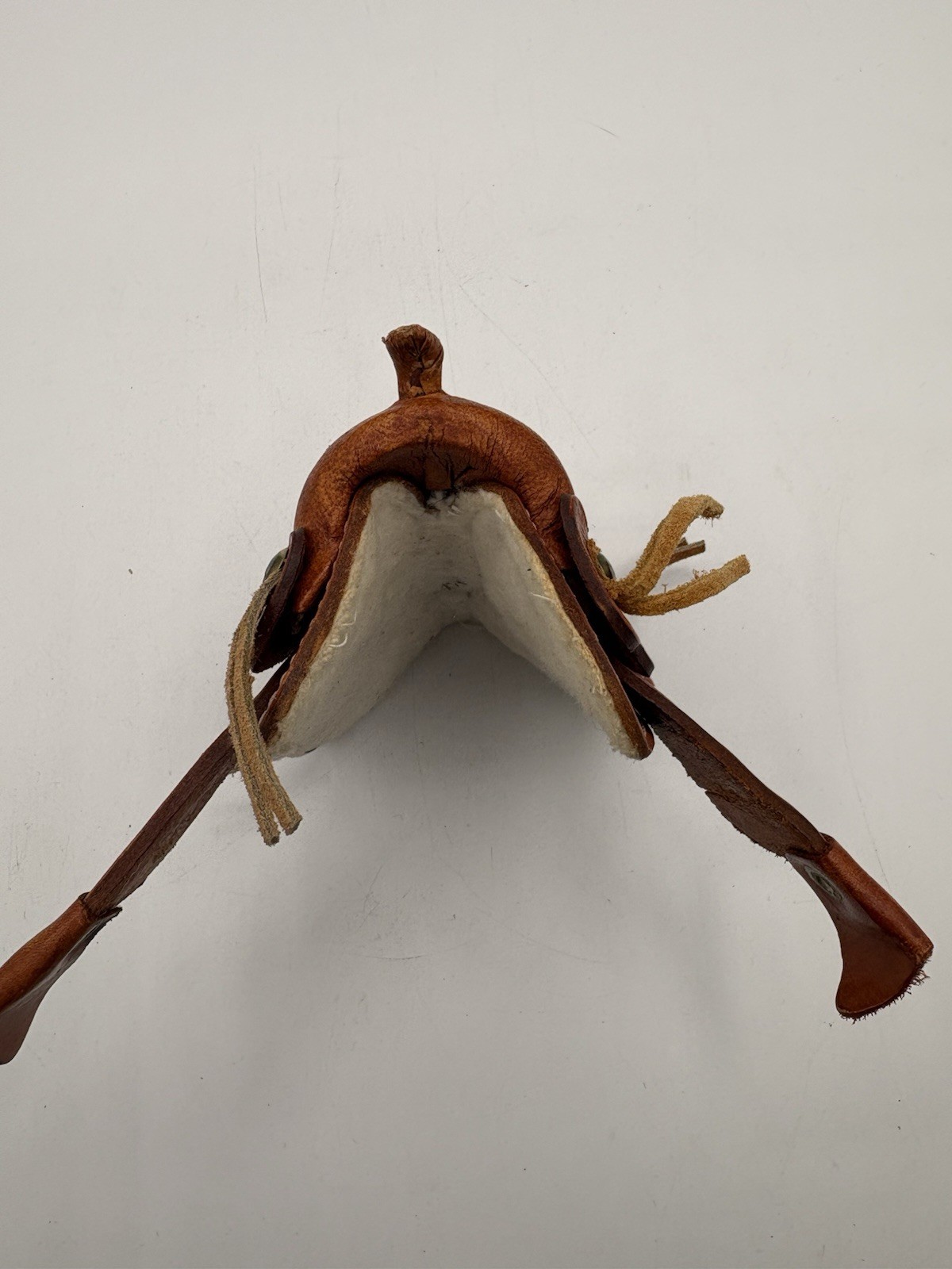 Vintage MINIATURE Western HORSE SADDLE Tooled Leather TOY OR SALESMAN SAMPLE