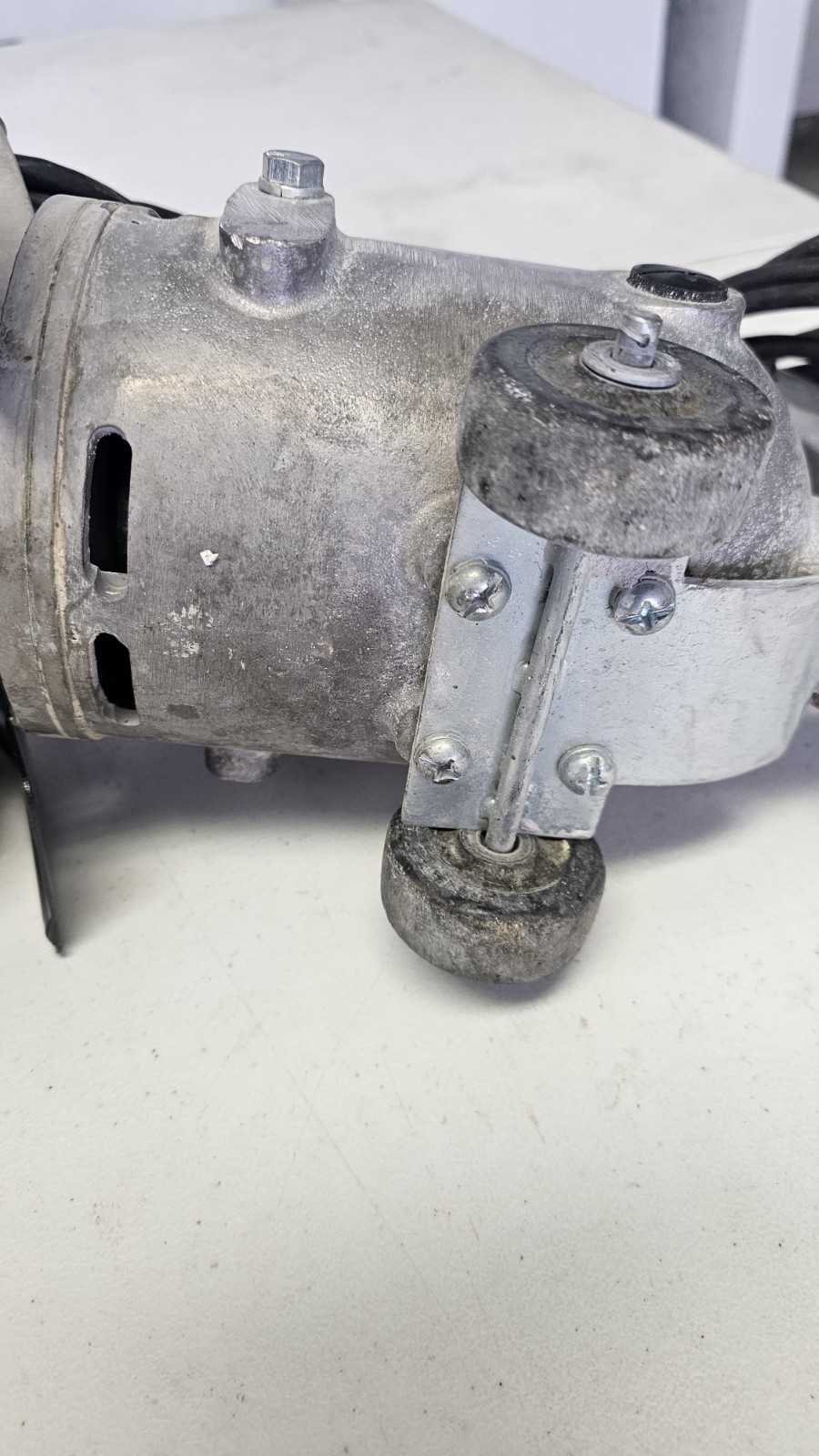 Aurand 8" Electric Cleaning Surface Prep Tool Used Very Little