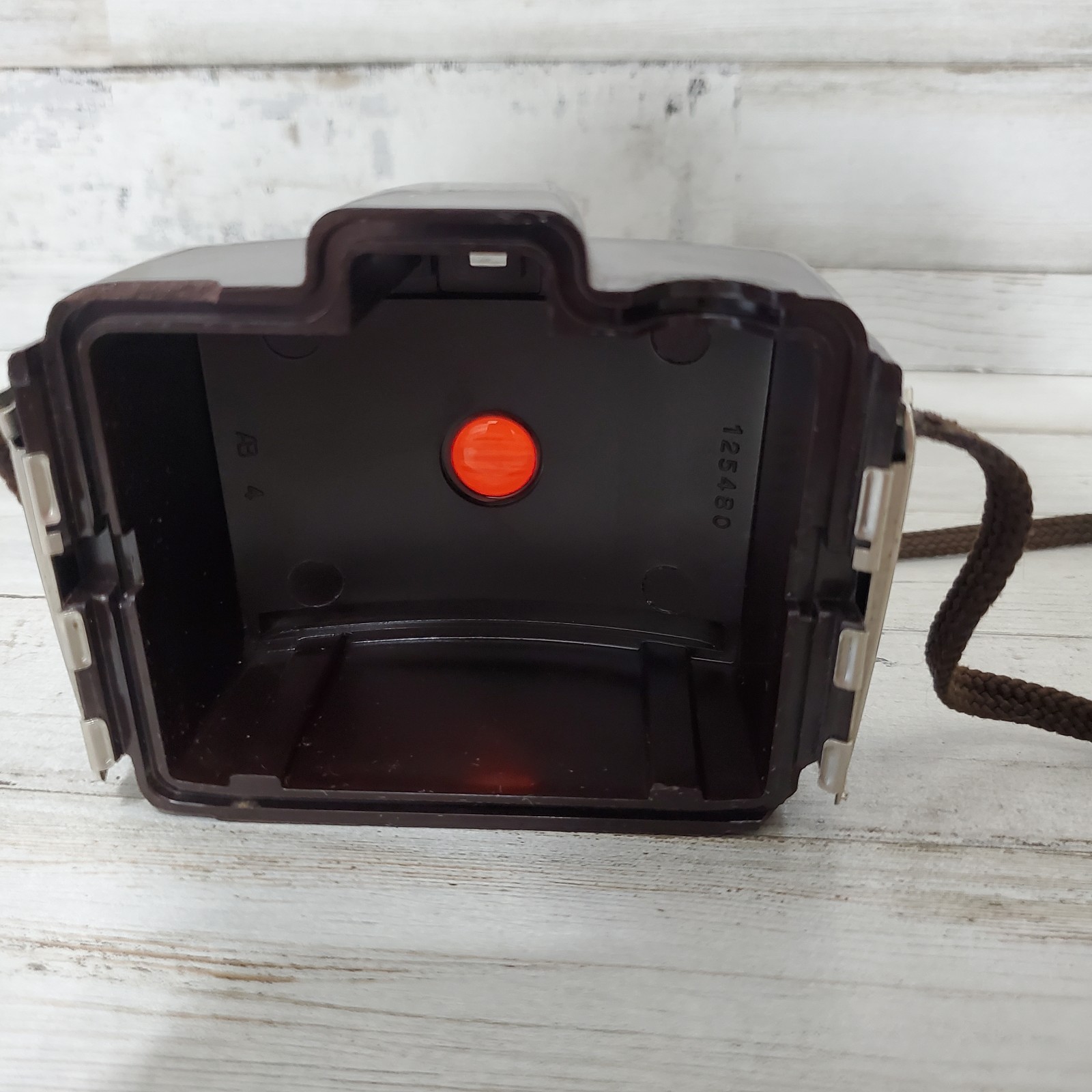 VINTAGE KODAK BROWNIE HOLIDAY FLASH CAMERA Bakelite 1950'S UNTESTED