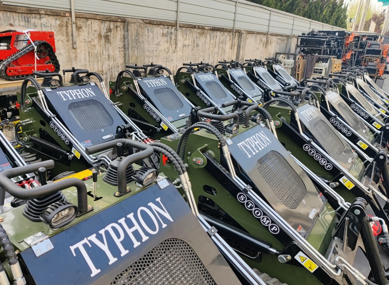 2025 NEW Skid-Steer Loader Tracked 22.1 HP Honda EPA Gasoline Engine 3 Hy Valves