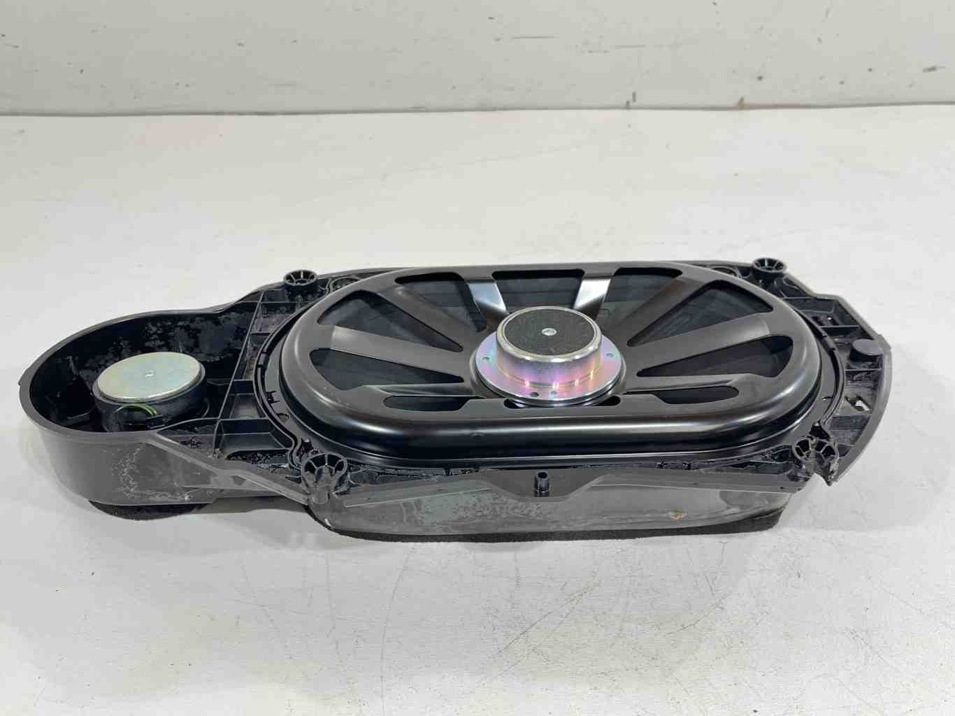 2010 - 2016 MERCEDES E350 Logic7 Rear Subwoofer Audio Speaker 2128203502 OEM