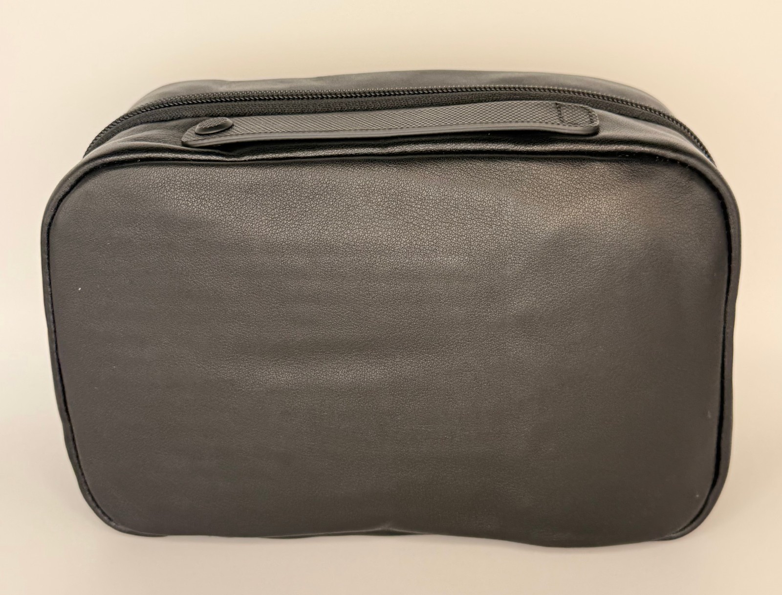 Tumi Alpha Split Travel Kit Black Leather Dopp Kit Toiletry Bag Travel Organizer