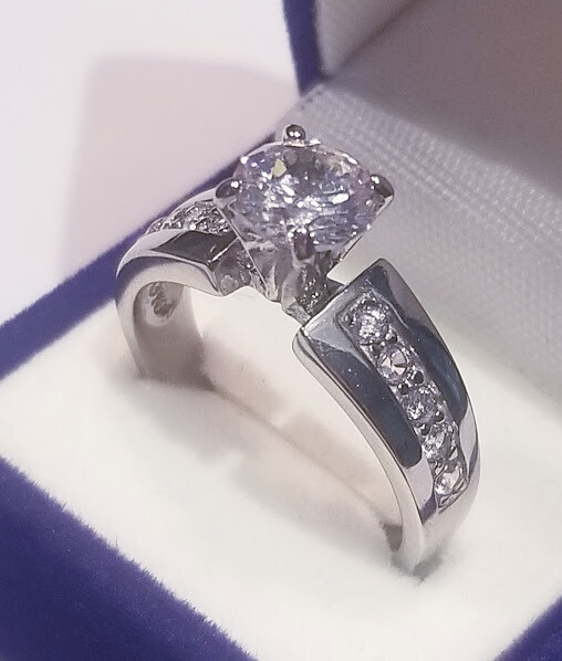 CLEARANCE SALE! 2.00 Ct LC Moissanite Solitaire Engagement Ring Stainless steel