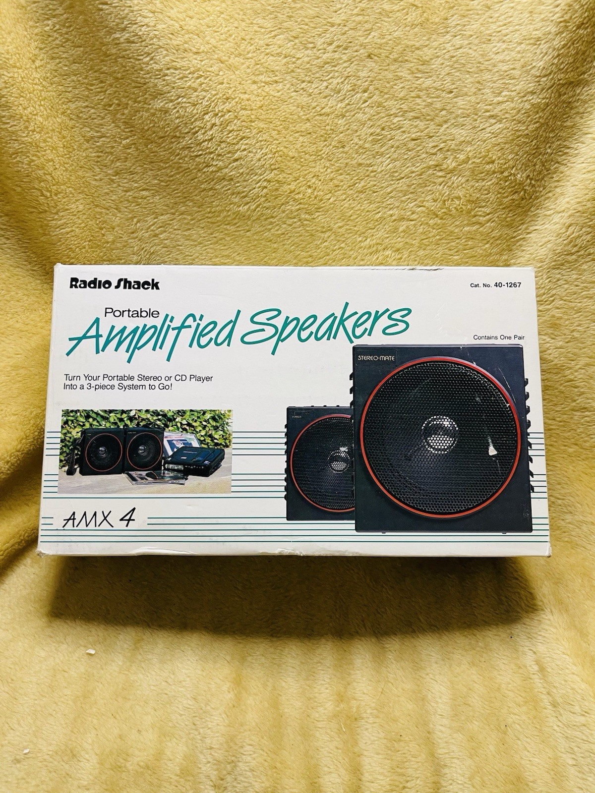 Vintage Realistic Radio Shack Minimus 0.4 Portable Amplified Speakers 40-1267